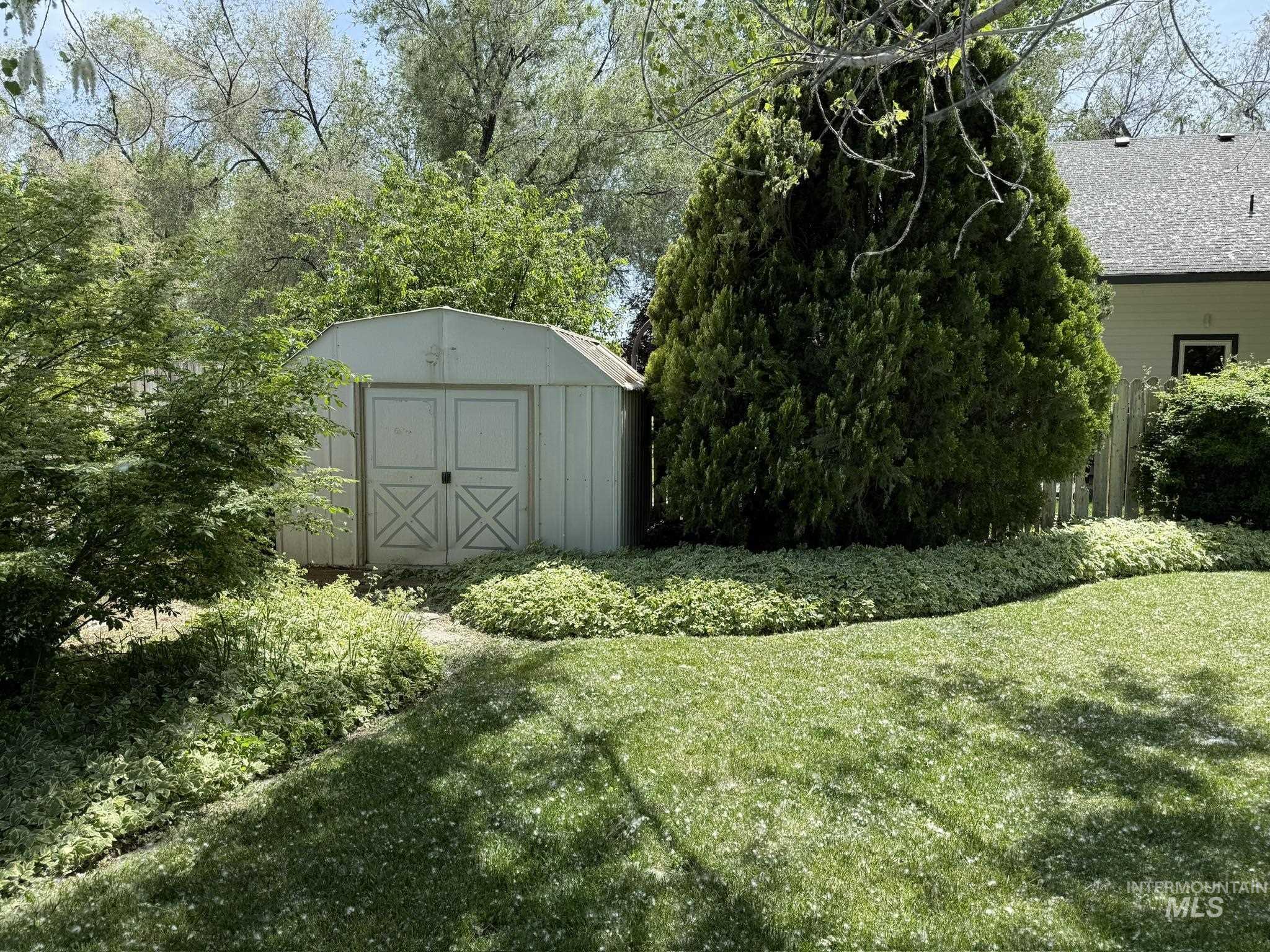 827 NW 2nd, Fruitland, Idaho 83619, 2 Bedrooms, 1 Bathroom, Residential For Sale, Price $275,000,MLS 98986445