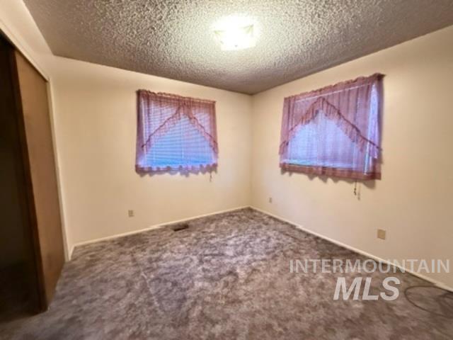 827 NW 2nd, Fruitland, Idaho 83619, 2 Bedrooms, 1 Bathroom, Residential For Sale, Price $275,000,MLS 98986445