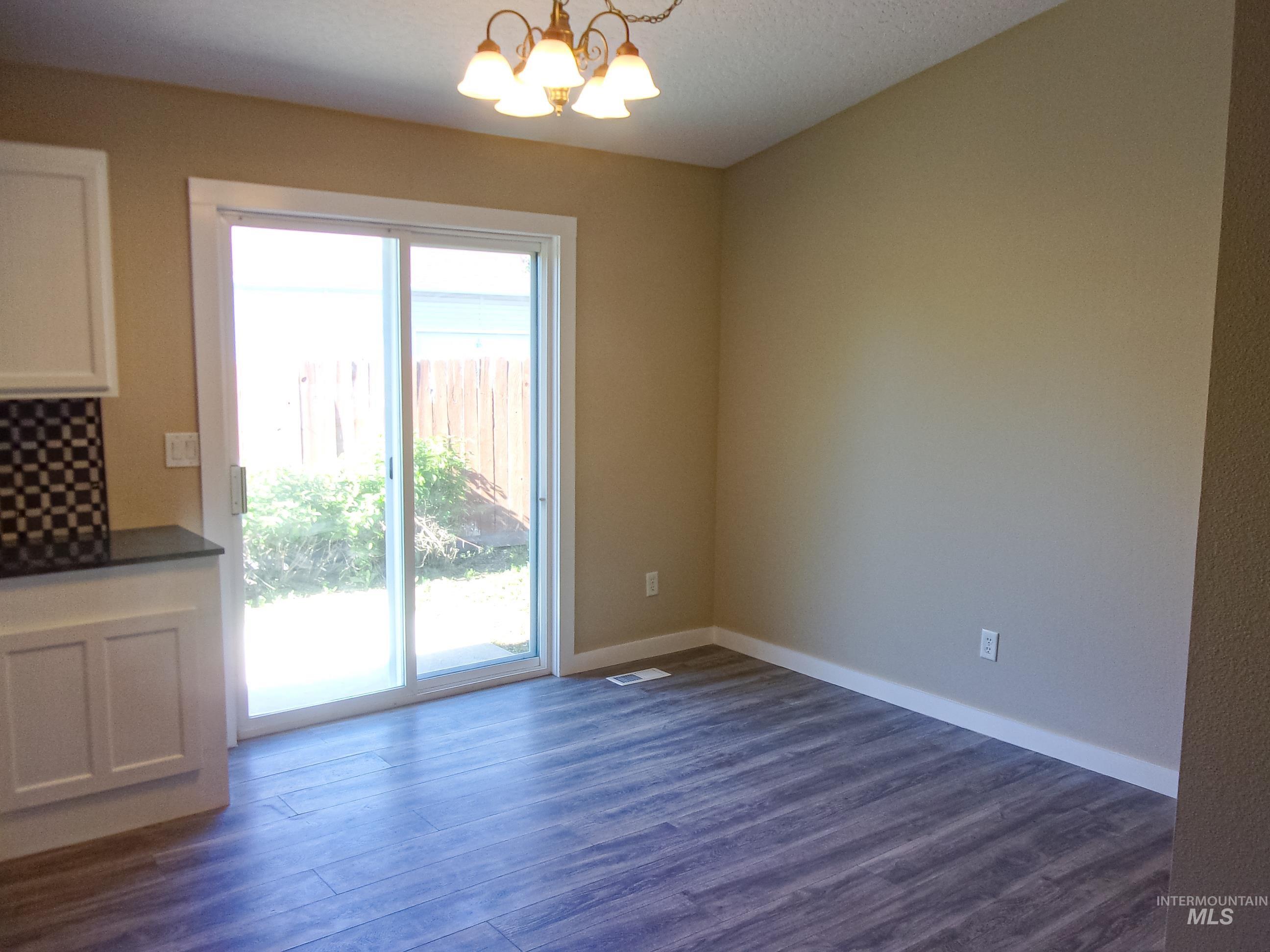 522 E Maryland Ave, Nampa, Idaho 83686, 2 Bedrooms, 2 Bathrooms, Residential For Sale, Price $309,000,MLS 98986446