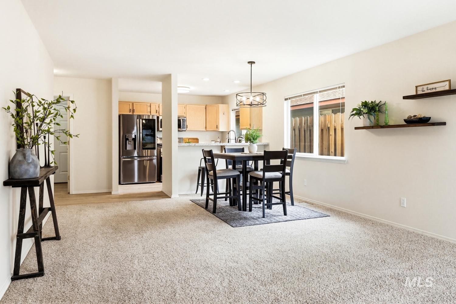 6859 W Russett St., Boise, Idaho 83704, 2 Bedrooms, 2 Bathrooms, Residential For Sale, Price $357,900,MLS 98986448
