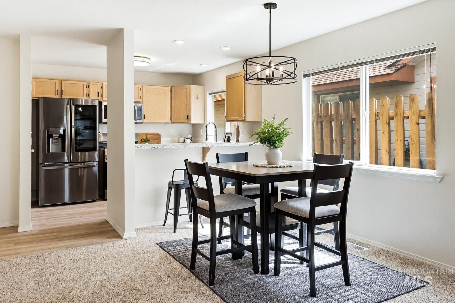 6859 W Russett St., Boise, Idaho 83704, 2 Bedrooms, 2 Bathrooms, Residential For Sale, Price $357,900,MLS 98986448