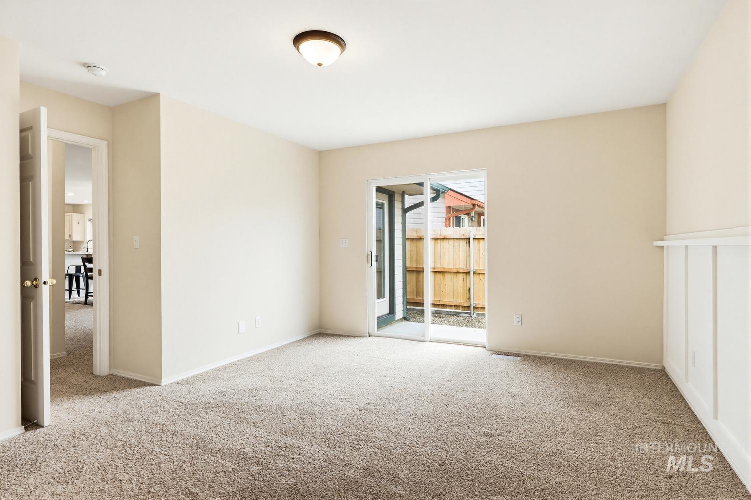 6859 W Russett St., Boise, Idaho 83704, 2 Bedrooms, 2 Bathrooms, Residential For Sale, Price $357,900,MLS 98986448