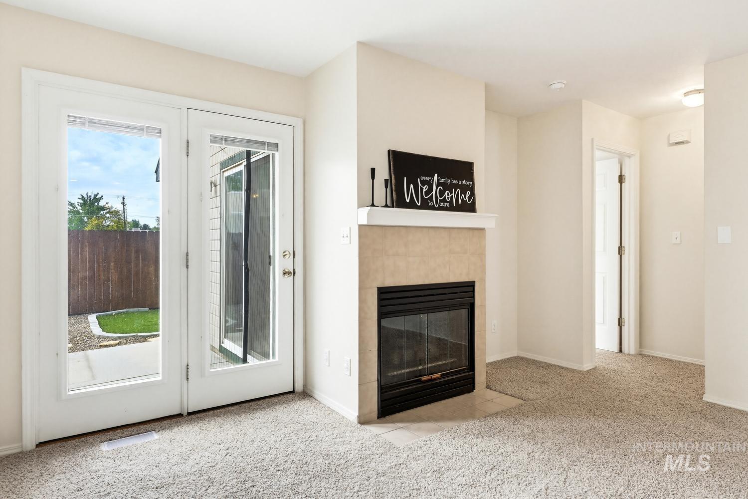 6859 W Russett St., Boise, Idaho 83704, 2 Bedrooms, 2 Bathrooms, Residential For Sale, Price $357,900,MLS 98986448