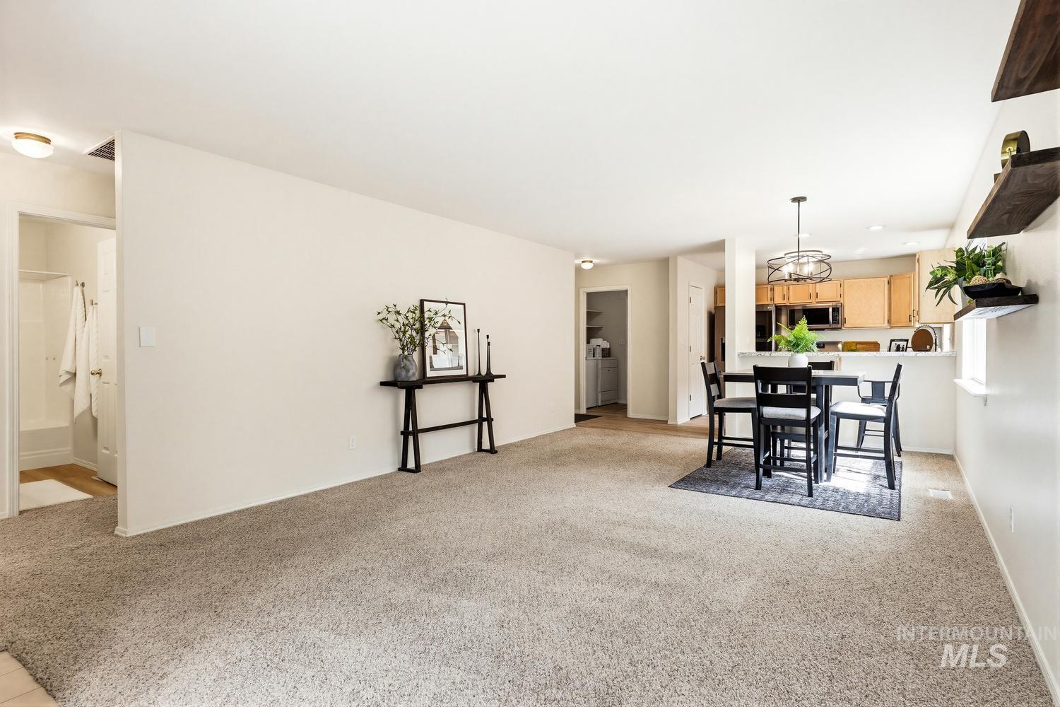 6859 W Russett St., Boise, Idaho 83704, 2 Bedrooms, 2 Bathrooms, Residential For Sale, Price $357,900,MLS 98986448