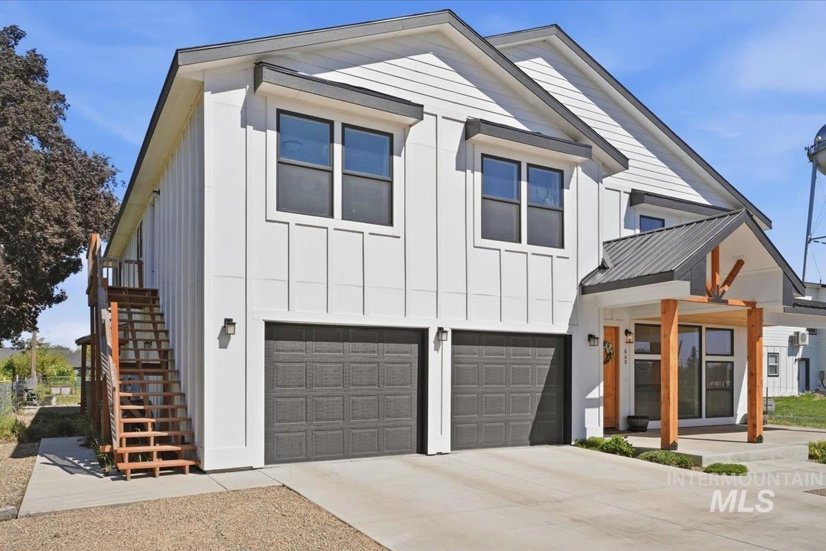 660 3rd Street, Notus, Idaho 83656, 6 Bedrooms, 3.5 Bathrooms, Residential For Sale, Price $784,900, 98986449
