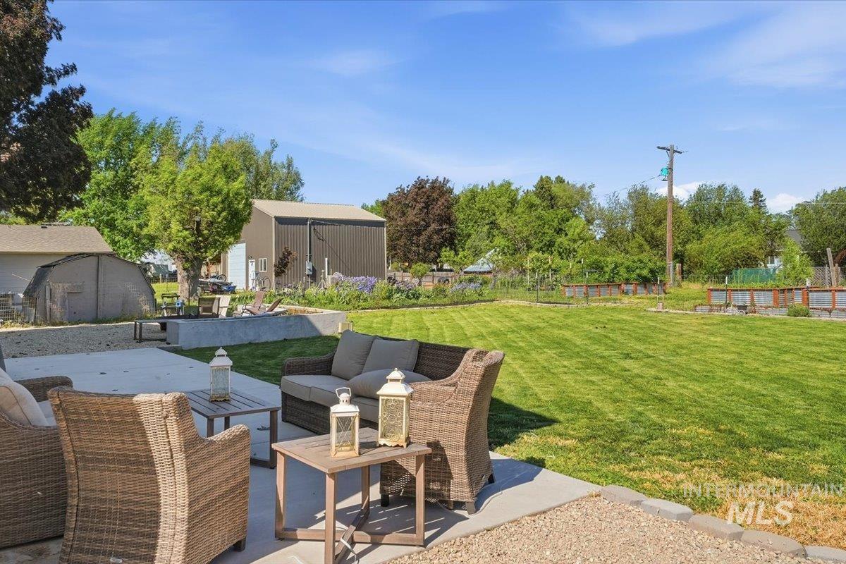 660 3rd Street, Notus, Idaho 83656, 6 Bedrooms, 3.5 Bathrooms, Residential For Sale, Price $784,900, 98986449