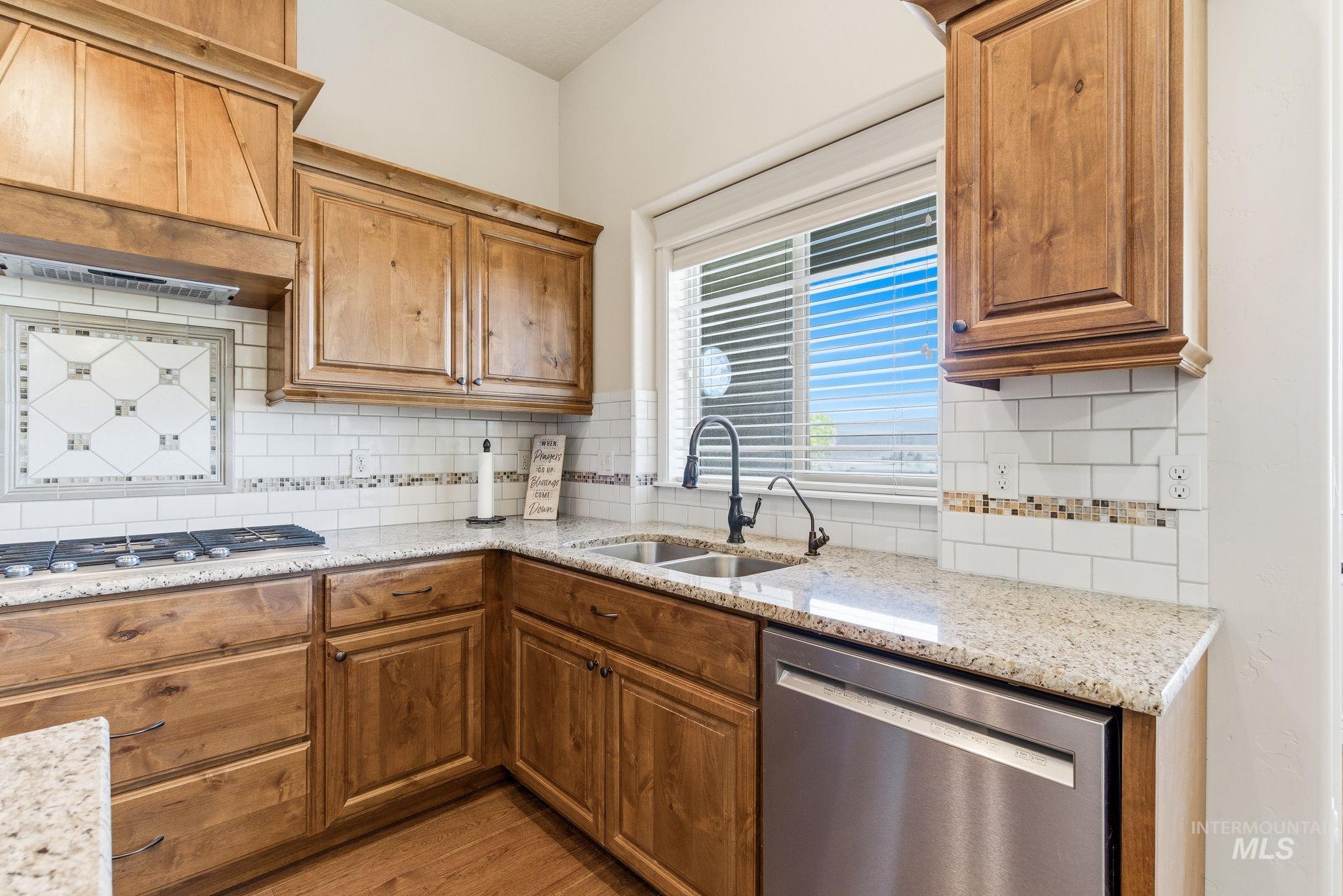 5280 N High Prairie Pl, Star, Idaho 83669, 4 Bedrooms, 3.5 Bathrooms, Residential For Sale, Price $1,299,000, 98986450