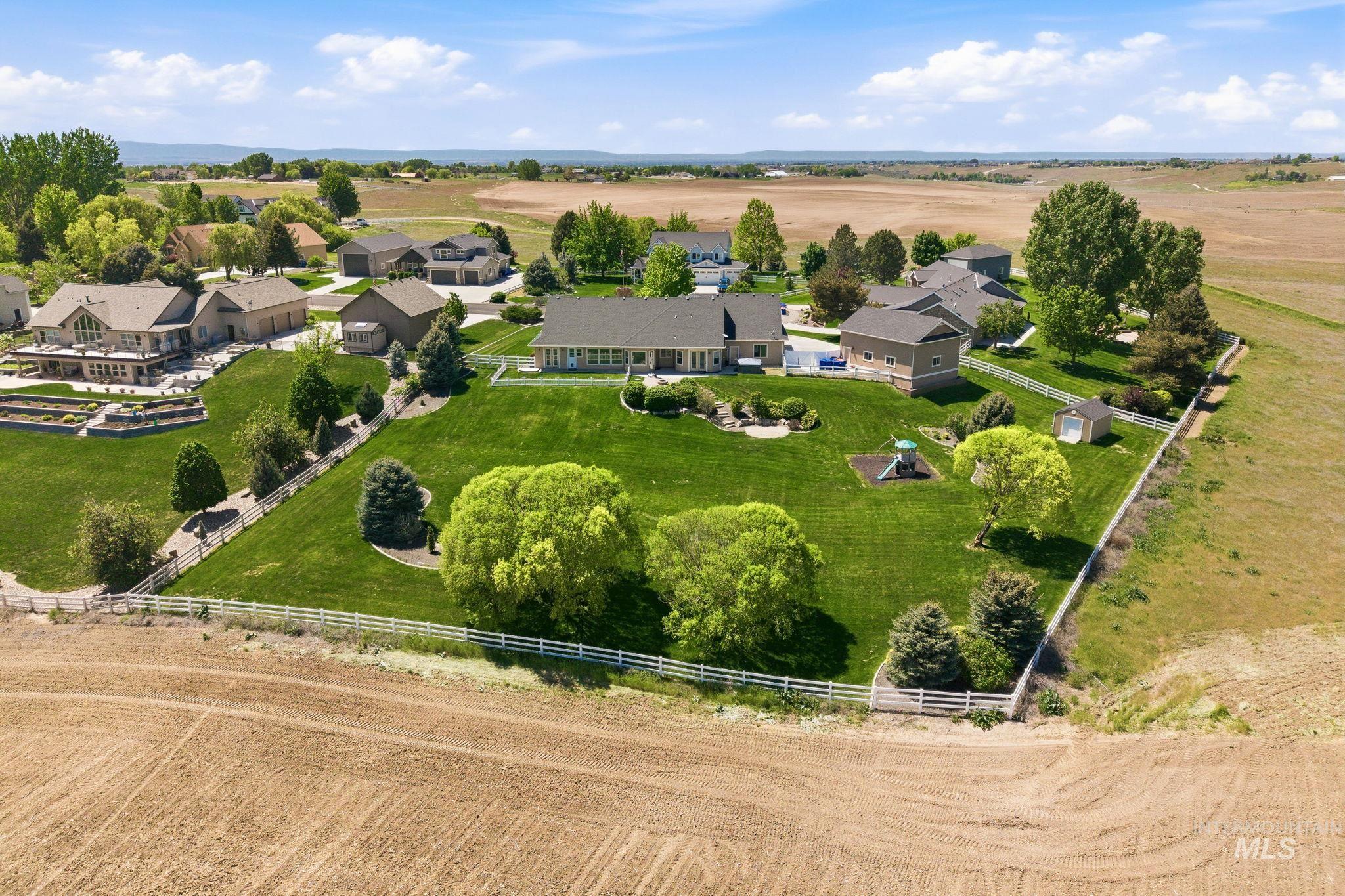 5280 N High Prairie Pl, Star, Idaho 83669, 4 Bedrooms, 3.5 Bathrooms, Residential For Sale, Price $1,299,000, 98986450