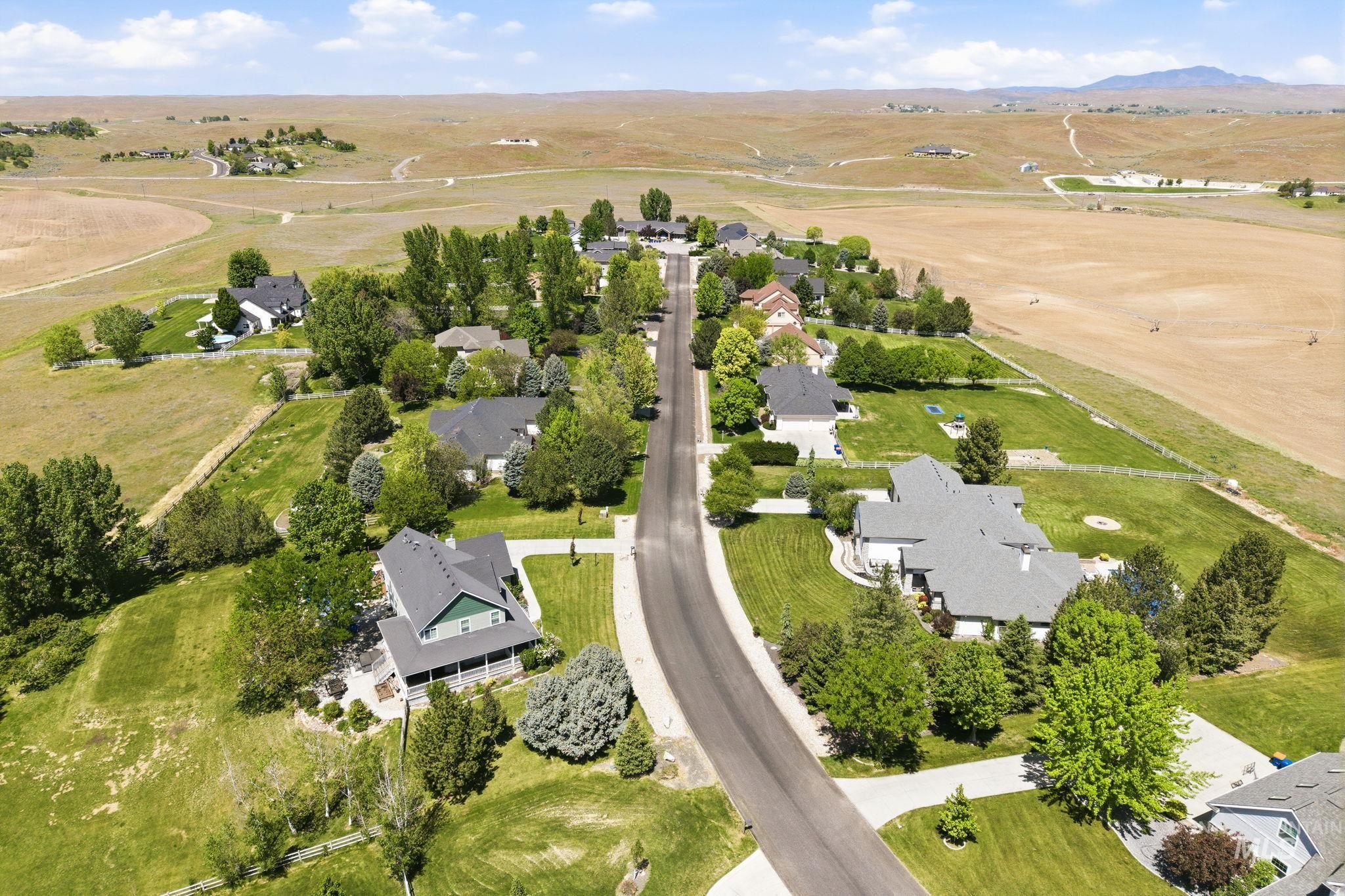 5280 N High Prairie Pl, Star, Idaho 83669, 4 Bedrooms, 3.5 Bathrooms, Residential For Sale, Price $1,299,000, 98986450