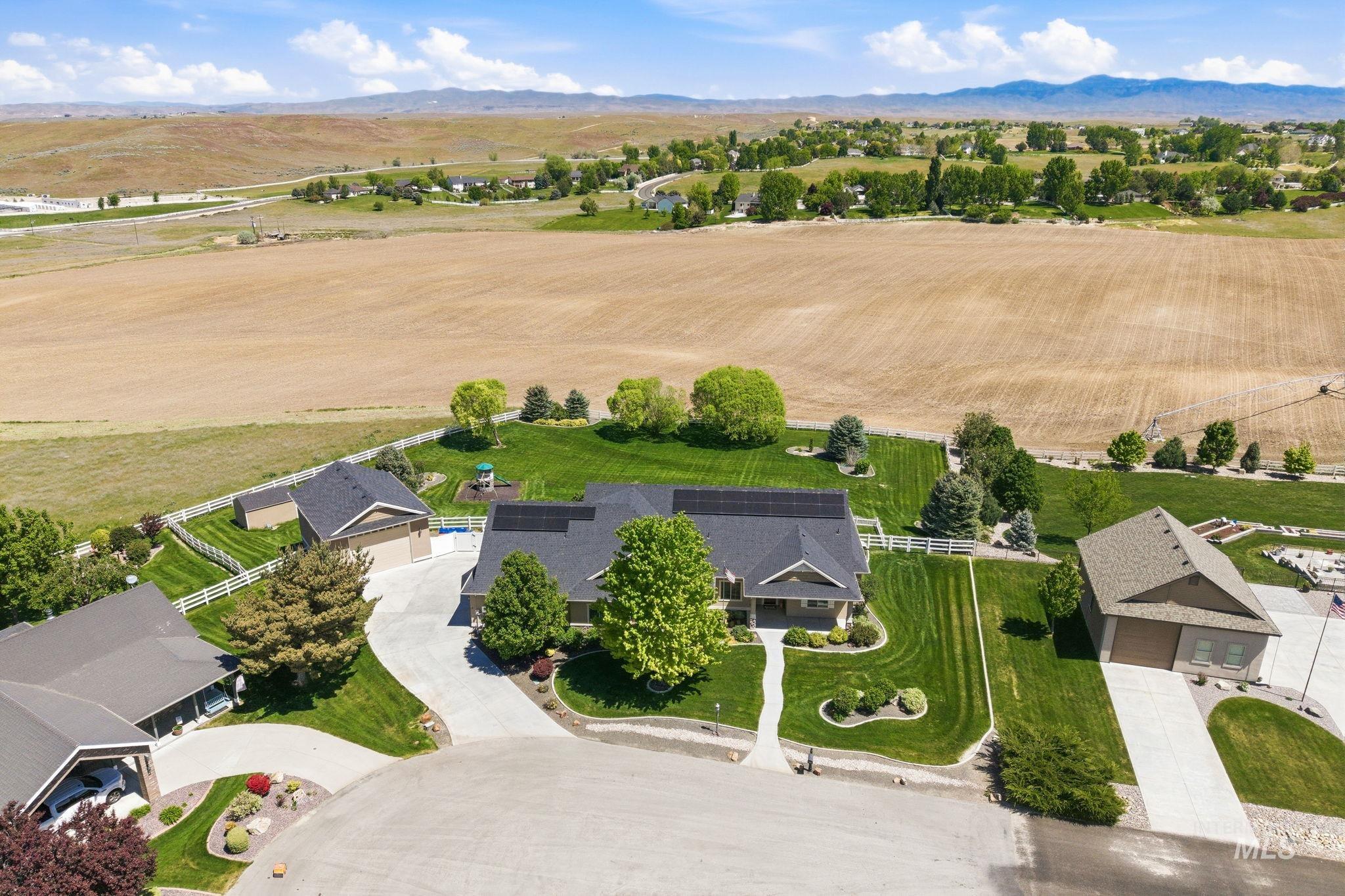 5280 N High Prairie Pl, Star, Idaho 83669, 4 Bedrooms, 3.5 Bathrooms, Residential For Sale, Price $1,299,000, 98986450