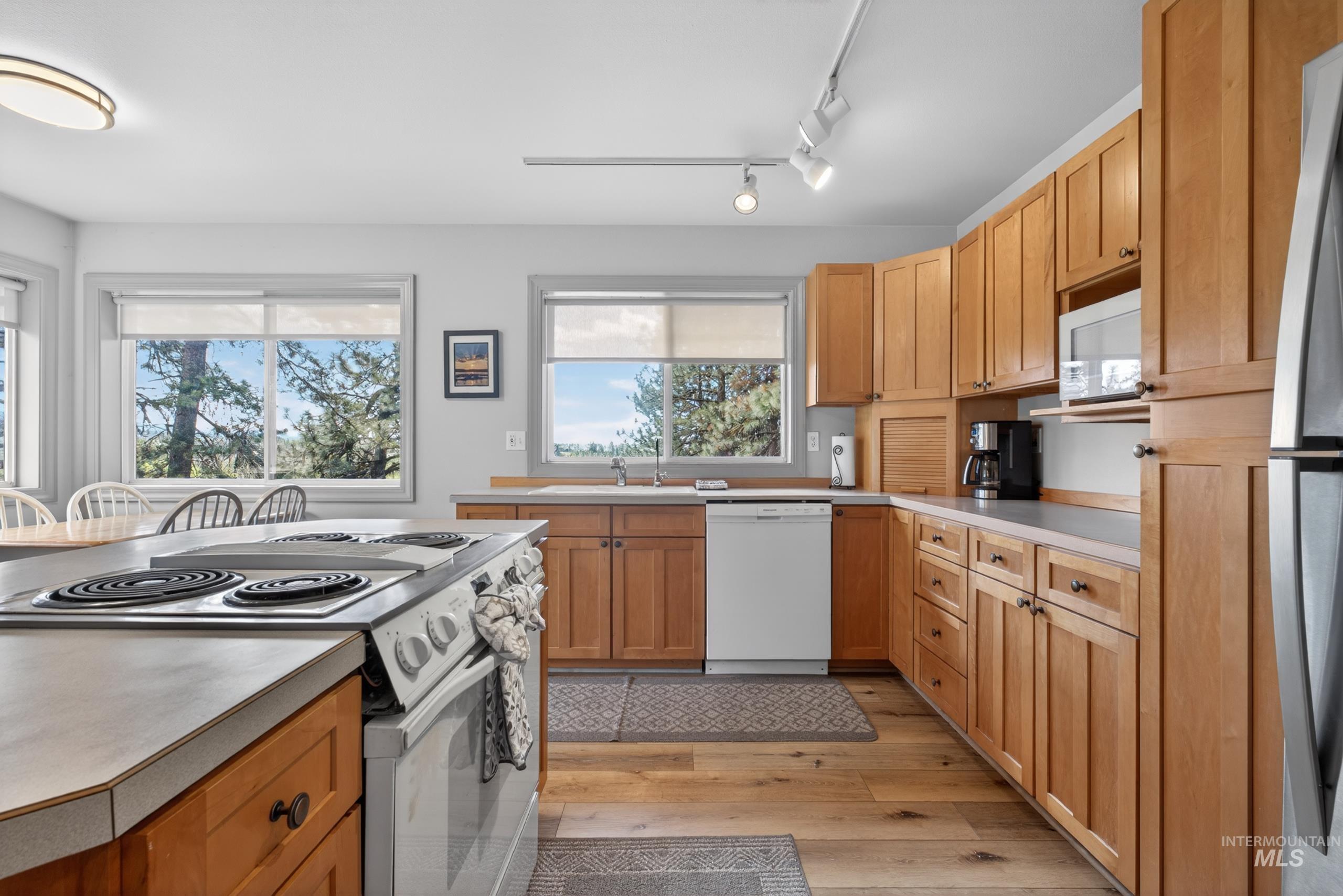 202 Sunny Way, McCall, Idaho 83638, 2 Bedrooms, 2 Bathrooms, Residential For Sale, Price $559,900,MLS 98986452