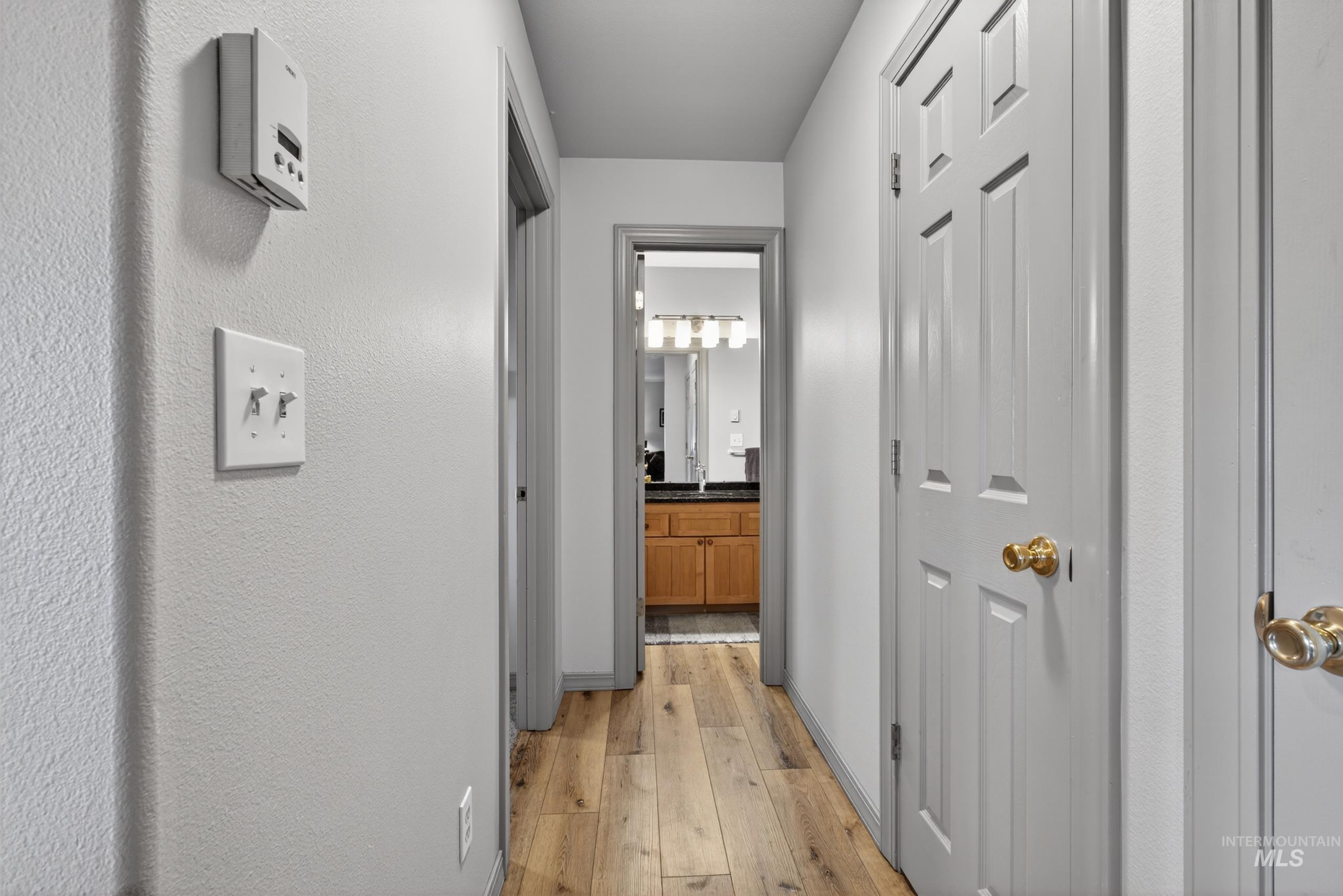 202 Sunny Way, McCall, Idaho 83638, 2 Bedrooms, 2 Bathrooms, Residential For Sale, Price $559,900,MLS 98986452