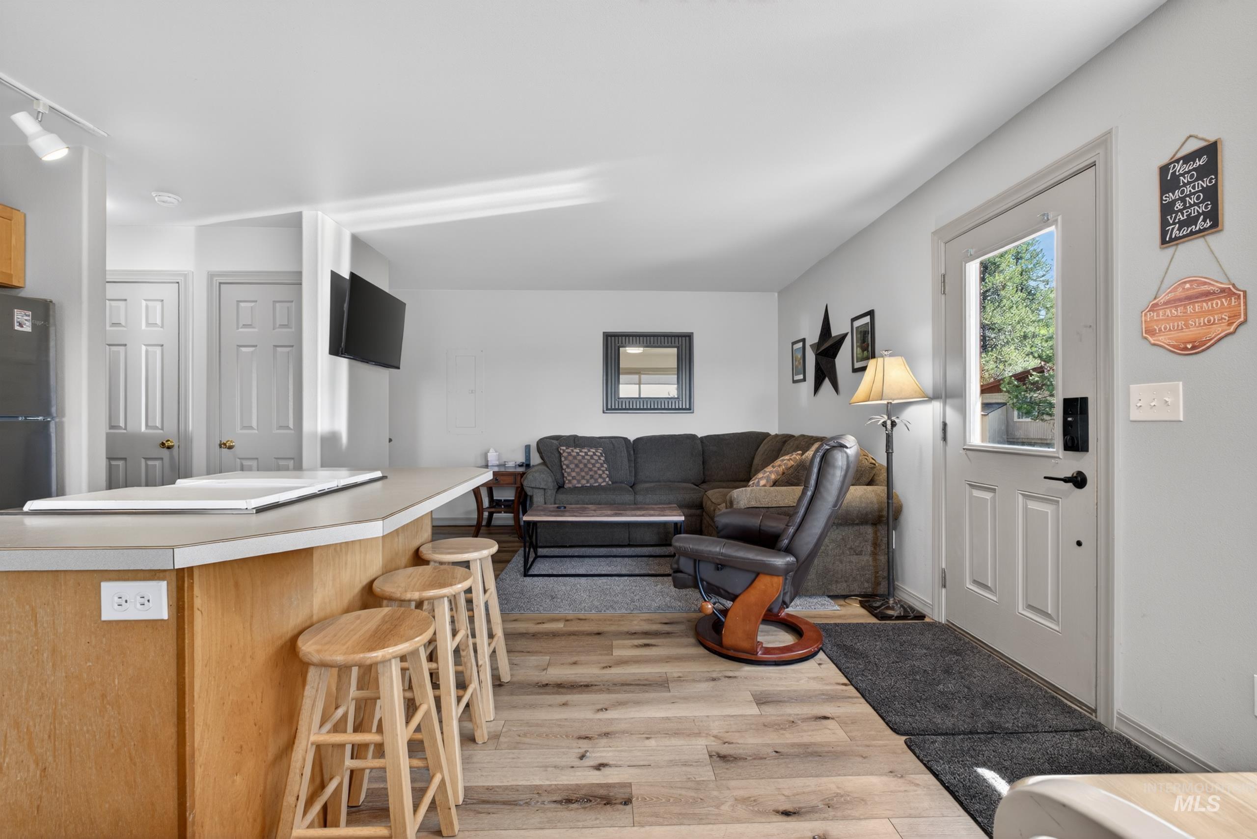202 Sunny Way, McCall, Idaho 83638, 2 Bedrooms, 2 Bathrooms, Residential For Sale, Price $559,900,MLS 98986452