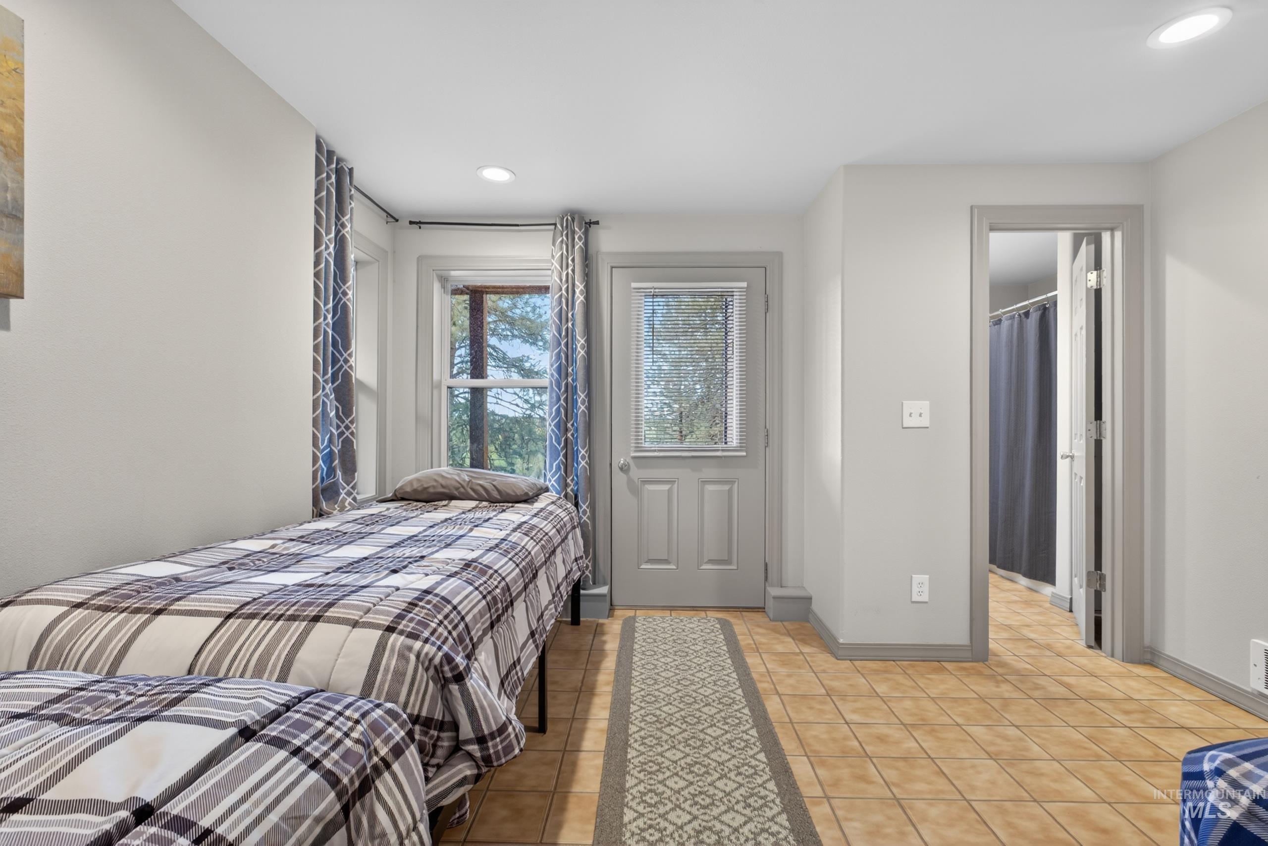 202 Sunny Way, McCall, Idaho 83638, 2 Bedrooms, 2 Bathrooms, Residential For Sale, Price $559,900,MLS 98986452