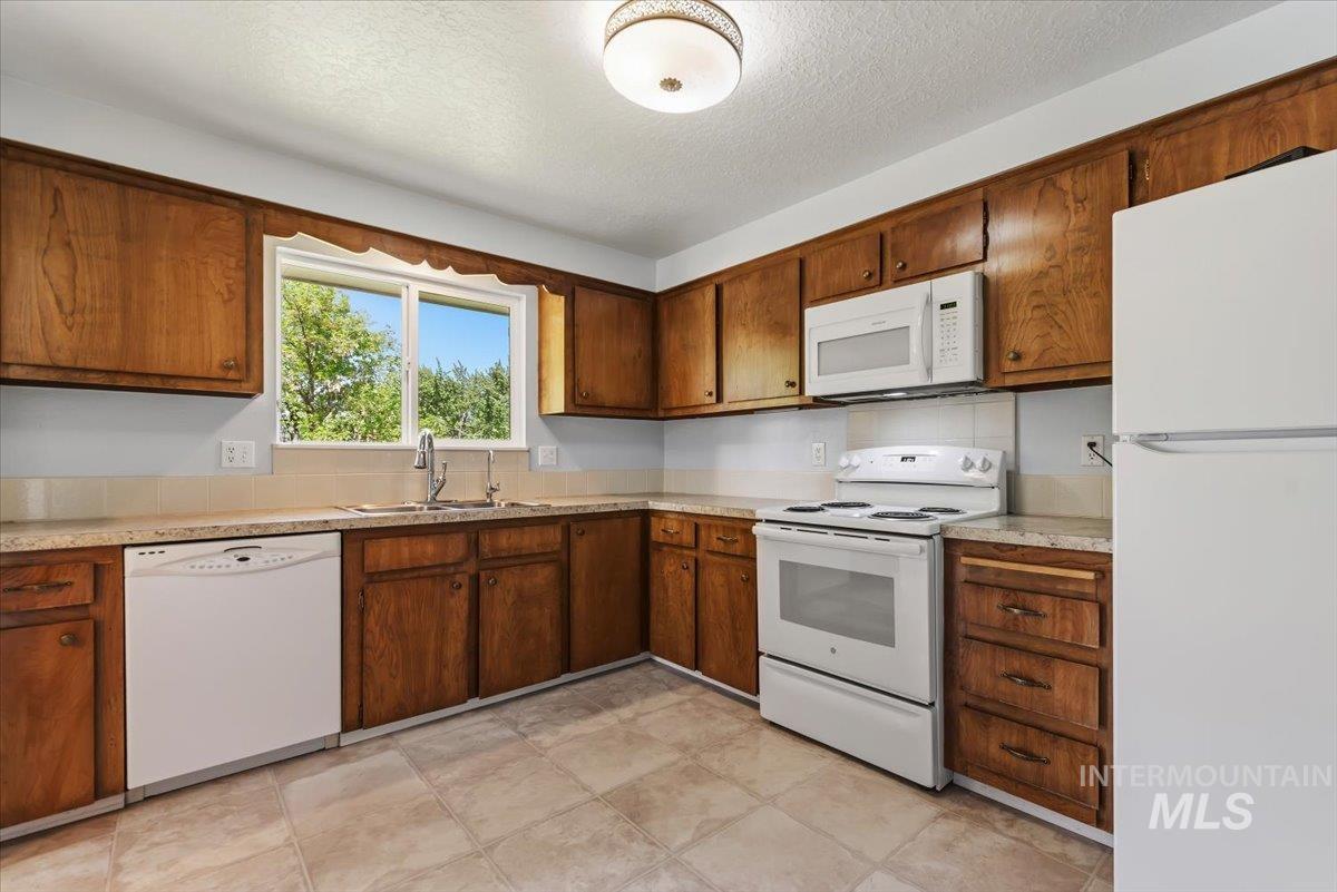 5341 S Cortez Cir, Boise, Idaho 83709, 4 Bedrooms, 3 Bathrooms, Residential For Sale, Price $655,000, 98986454