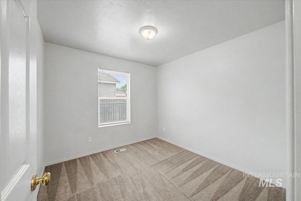 16607 Chino Ave, Caldwell, Idaho 83607, 3 Bedrooms, 2 Bathrooms, Residential For Sale, Price $340,000,MLS 98986459
