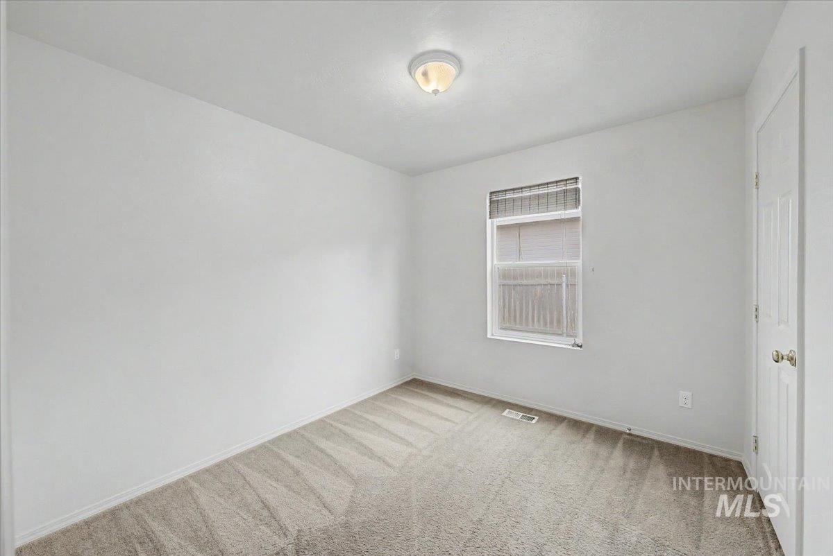 16607 Chino Ave, Caldwell, Idaho 83607, 3 Bedrooms, 2 Bathrooms, Residential For Sale, Price $340,000,MLS 98986459