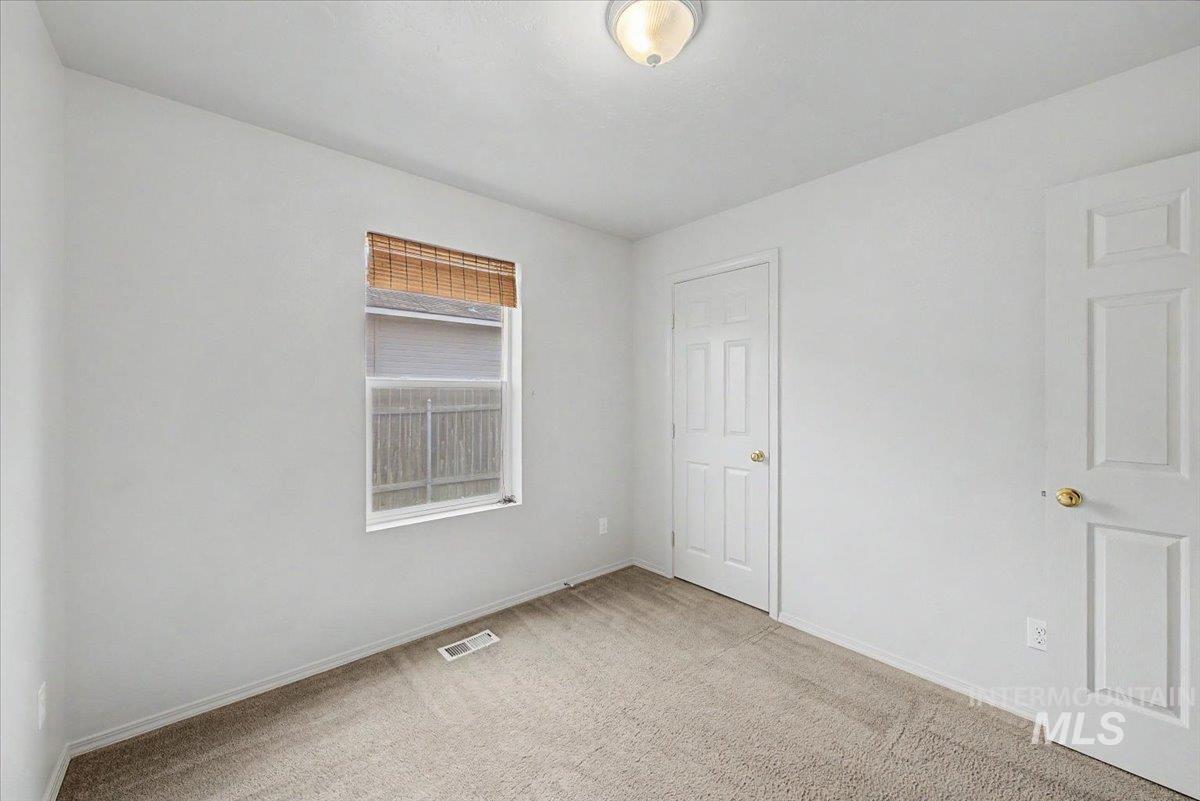 16607 Chino Ave, Caldwell, Idaho 83607, 3 Bedrooms, 2 Bathrooms, Residential For Sale, Price $340,000,MLS 98986459