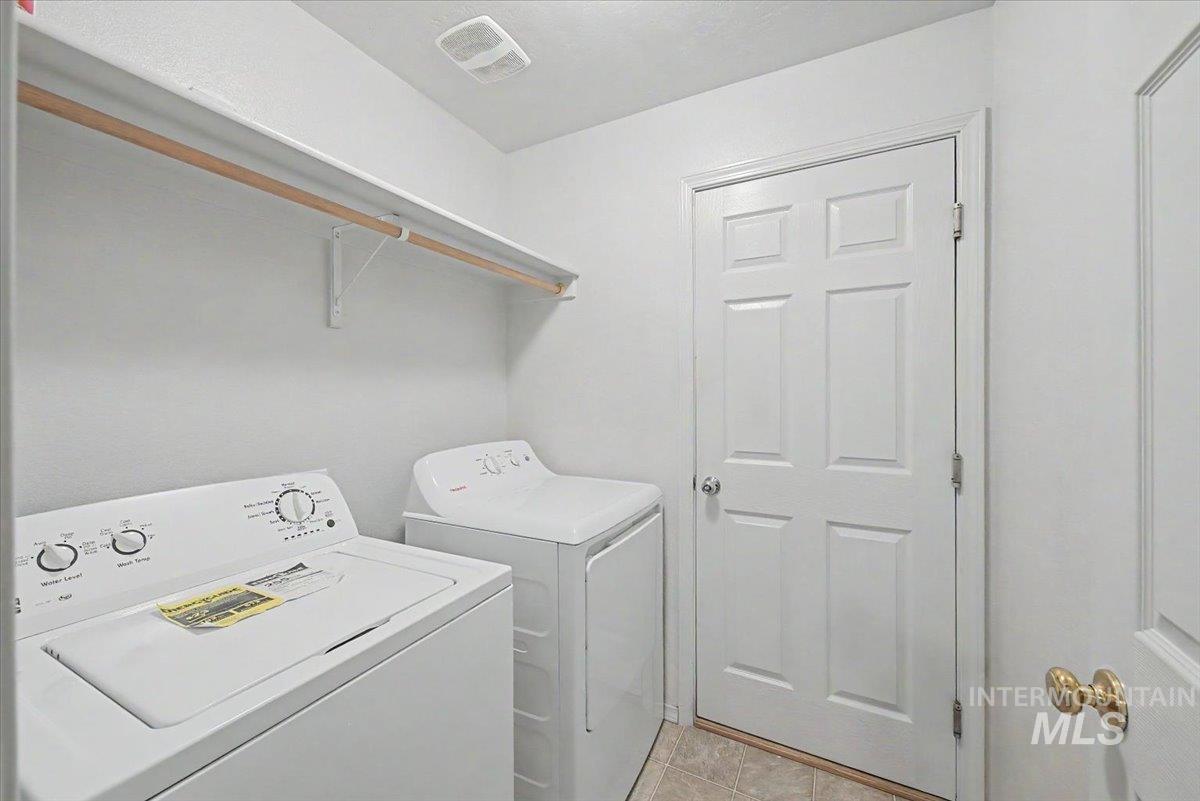 16607 Chino Ave, Caldwell, Idaho 83607, 3 Bedrooms, 2 Bathrooms, Residential For Sale, Price $340,000,MLS 98986459