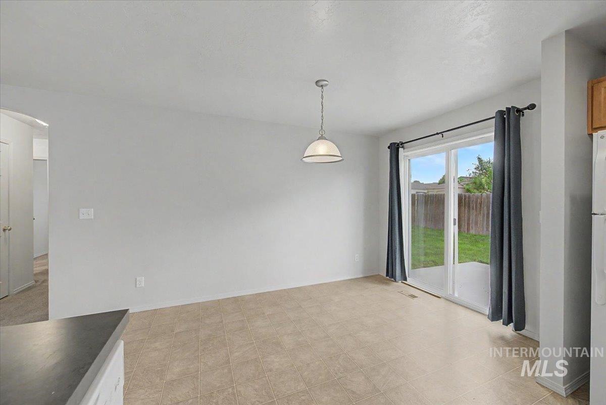 16607 Chino Ave, Caldwell, Idaho 83607, 3 Bedrooms, 2 Bathrooms, Residential For Sale, Price $340,000,MLS 98986459