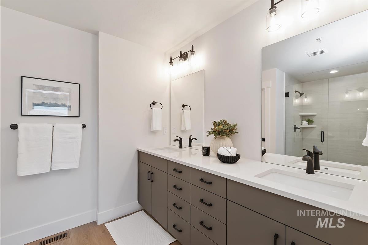 1719 S Federal Way, Boise, Idaho 83705, 3 Bedrooms, 3.5 Bathrooms, Residential For Sale, Price $618,880, 98986462