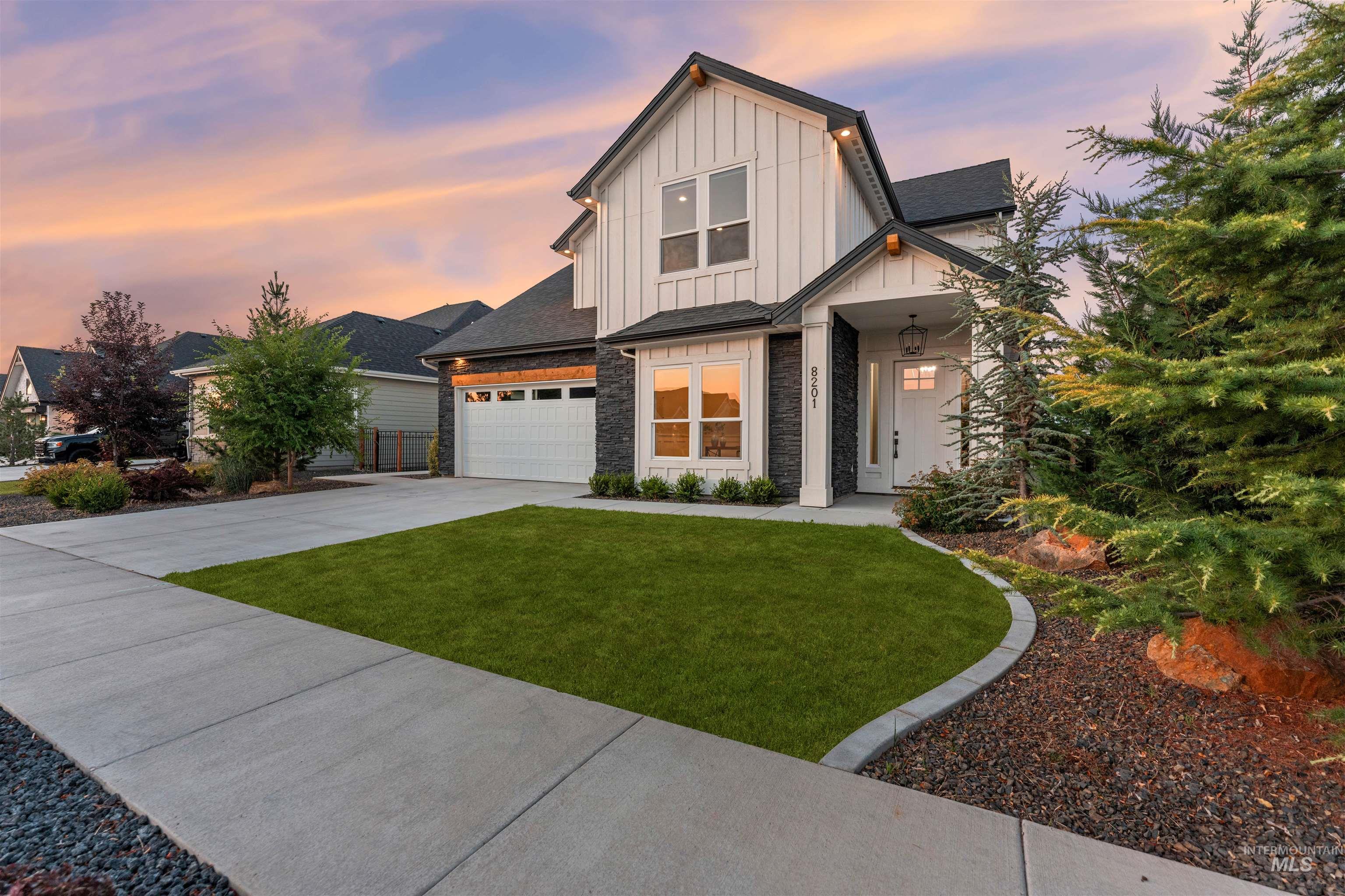 8201 W Corinthia St, Eagle, Idaho 83616, 4 Bedrooms, 3.5 Bathrooms, Residential For Sale, Price $925,000, 98986464