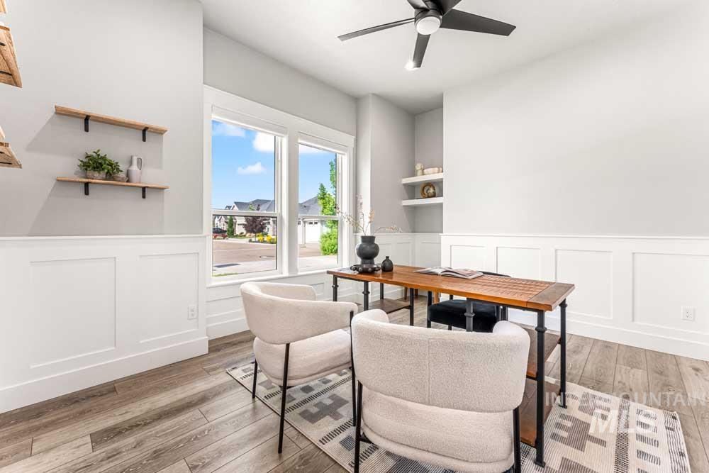 8201 W Corinthia St, Eagle, Idaho 83616, 4 Bedrooms, 3.5 Bathrooms, Residential For Sale, Price $949,900, 98986464