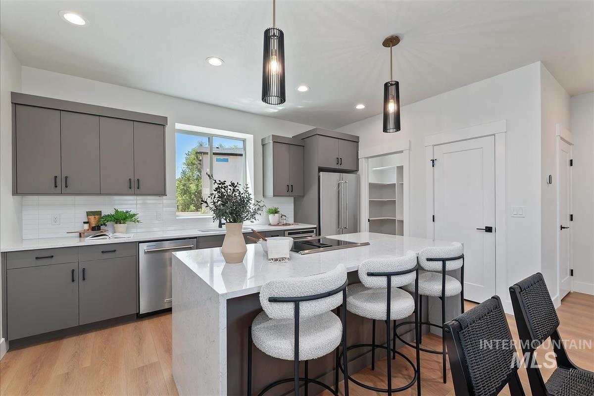 1709 S Federal Way, Boise, Idaho 83705, 3 Bedrooms, 3.5 Bathrooms, Residential For Sale, Price $608,880, 98986465