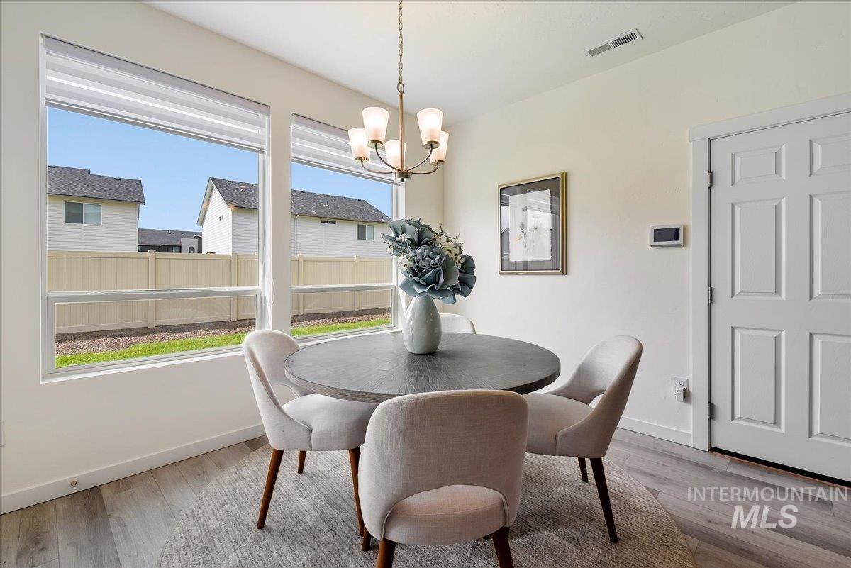 6915 W Grand Rapids Dr, Meridian, Idaho 83646, 4 Bedrooms, 2.5 Bathrooms, Residential For Sale, Price $489,990,MLS 98986467