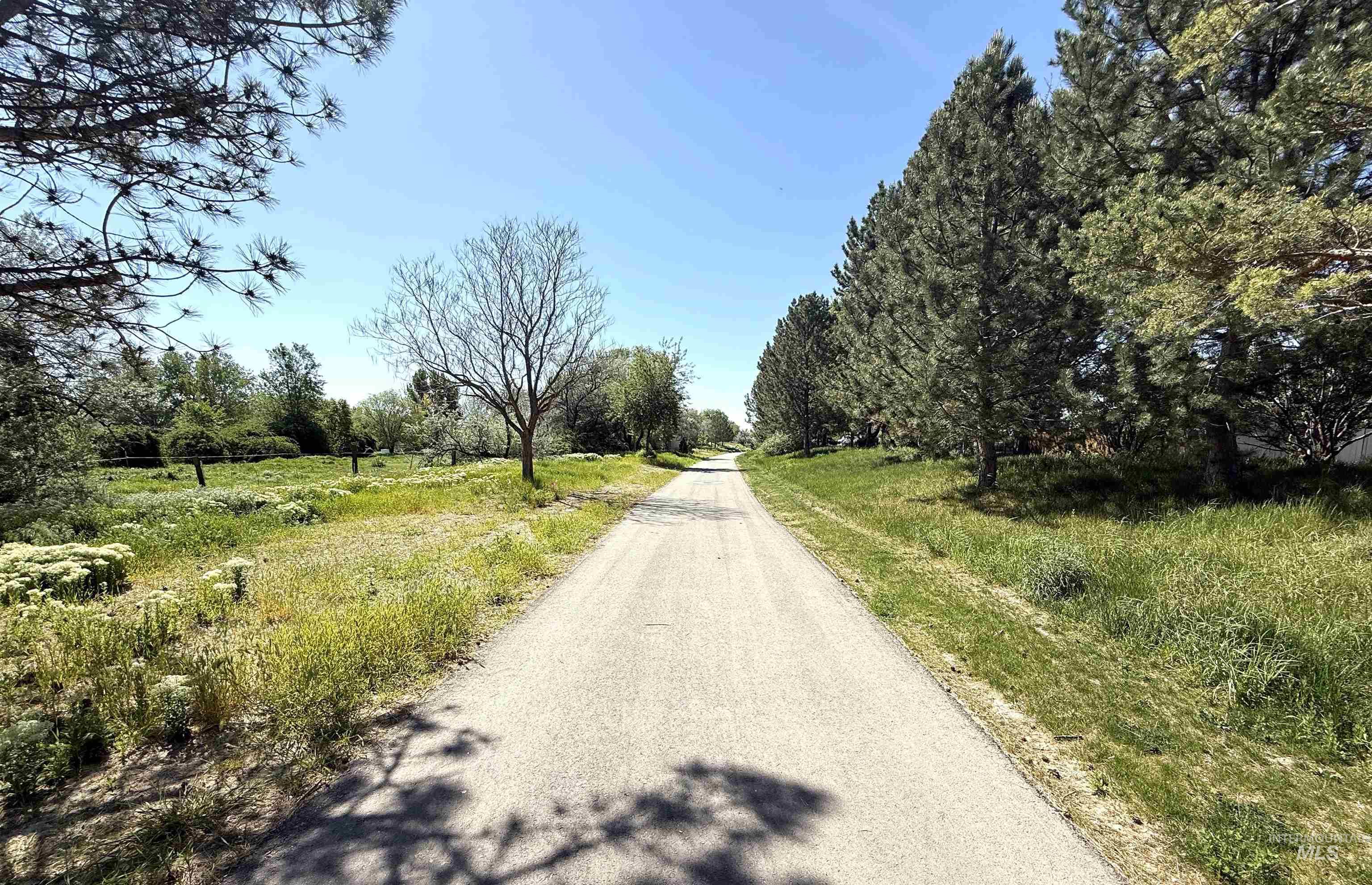 3308 S Montego Way, Nampa, Idaho 83686, 4 Bedrooms, 2.5 Bathrooms, Residential For Sale, Price $549,900,MLS 98986473