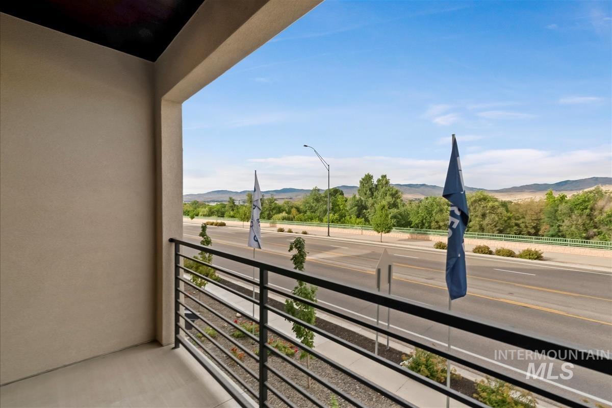 1717 S Federal Way, Boise, Idaho 83705, 3 Bedrooms, 3.5 Bathrooms, Residential For Sale, Price $598,880, 98986475