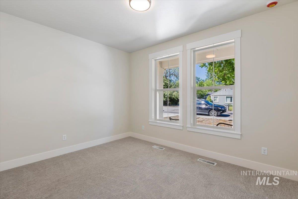 3304 N 39th, Boise, Idaho 83703, 3 Bedrooms, 2 Bathrooms, Residential For Sale, Price $825,000, 98986476