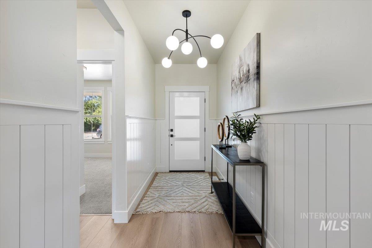 3304 N 39th, Boise, Idaho 83703, 3 Bedrooms, 2 Bathrooms, Residential For Sale, Price $825,000, 98986476
