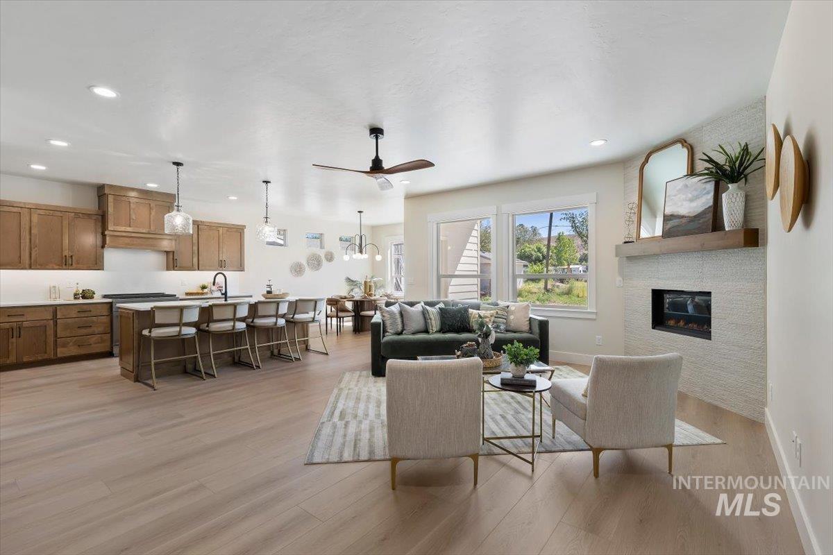 3304 N 39th, Boise, Idaho 83703, 3 Bedrooms, 2 Bathrooms, Residential For Sale, Price $825,000, 98986476
