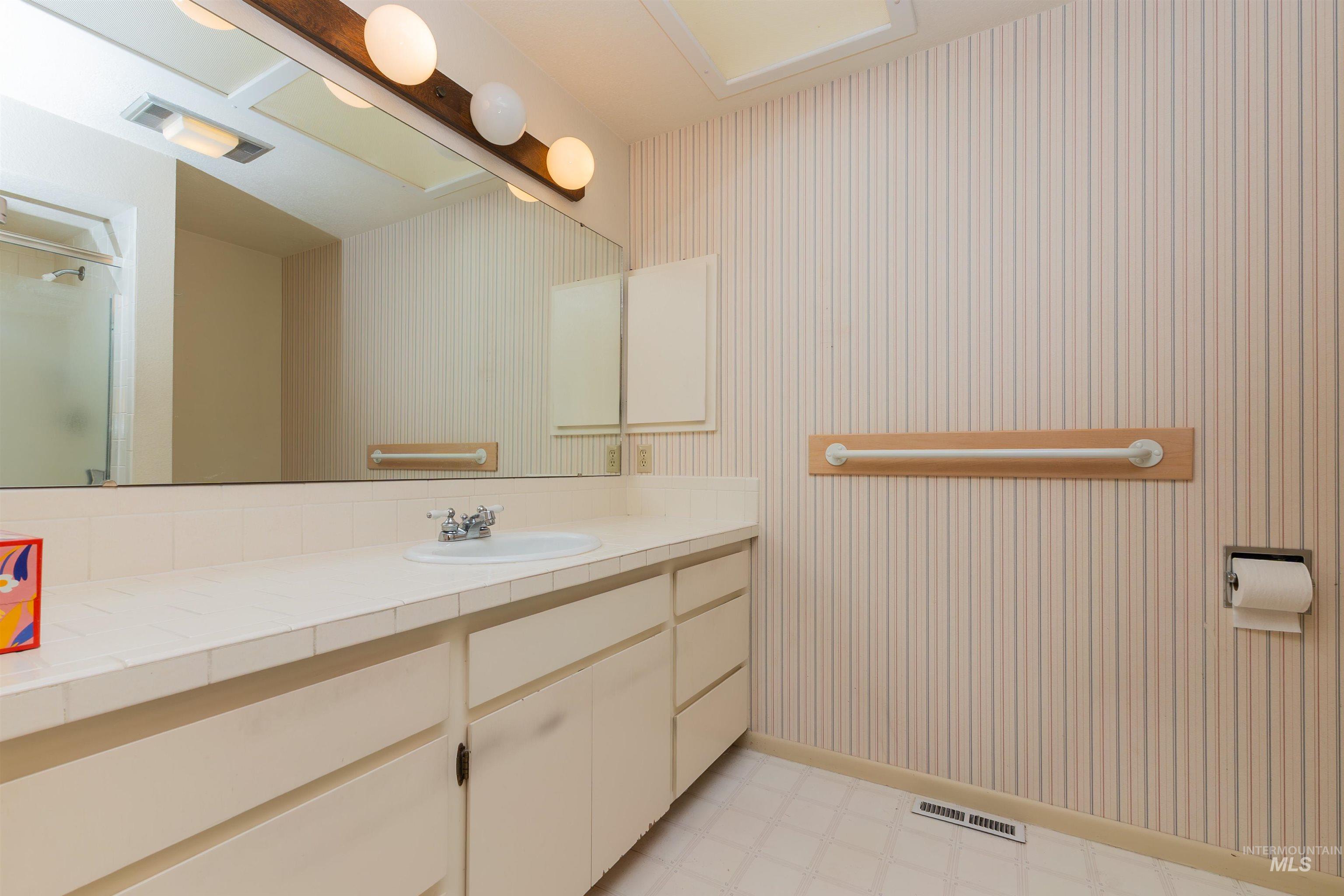 3364 W Catalina Ln, Boise, Idaho 83705, 2 Bedrooms, 2 Bathrooms, Residential For Sale, Price $525,000, 98986478
