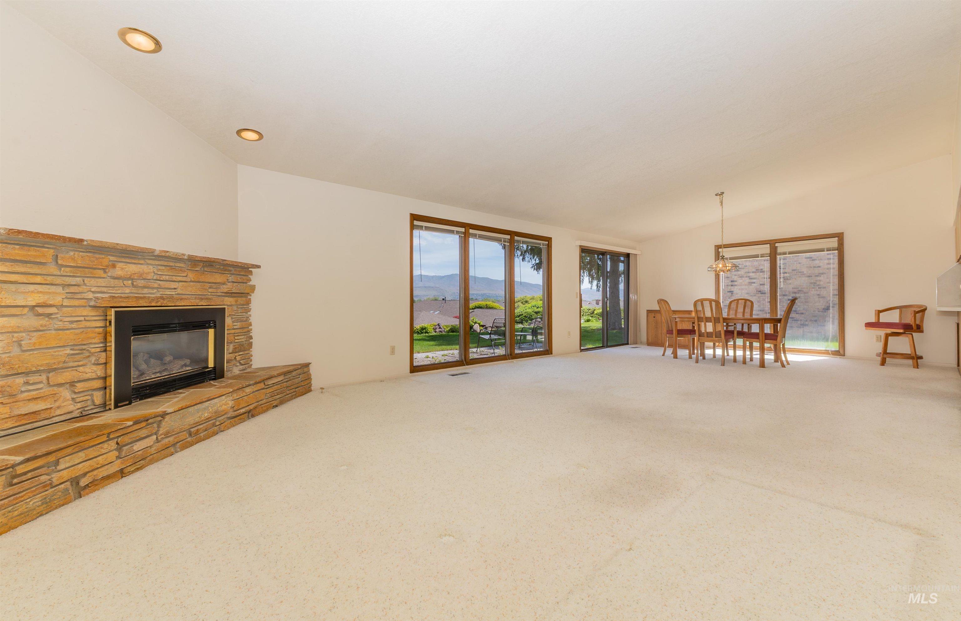 3364 W Catalina Ln, Boise, Idaho 83705, 2 Bedrooms, 2 Bathrooms, Residential For Sale, Price $525,000, 98986478