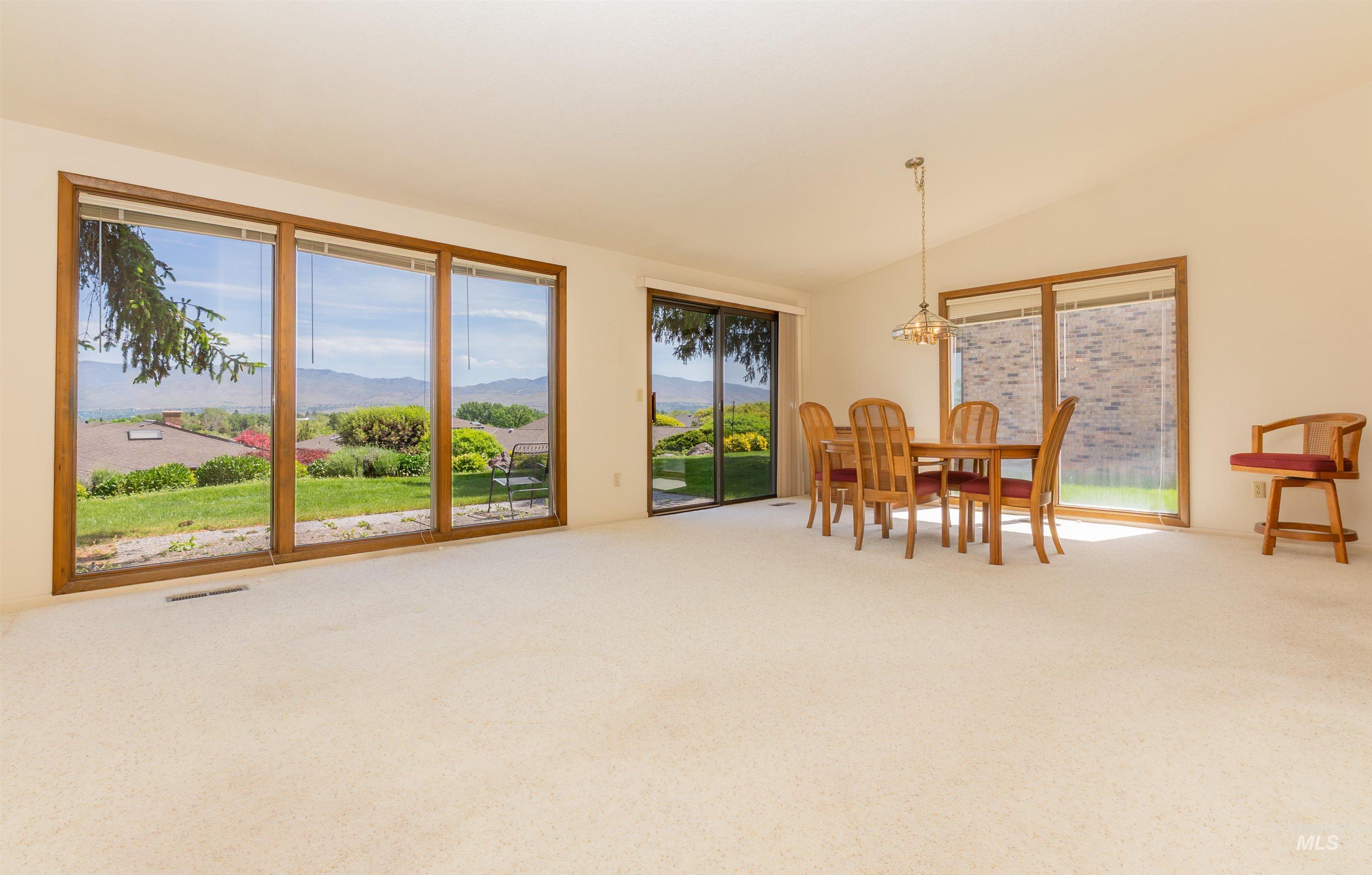 3364 W Catalina Ln, Boise, Idaho 83705, 2 Bedrooms, 2 Bathrooms, Residential For Sale, Price $525,000, 98986478