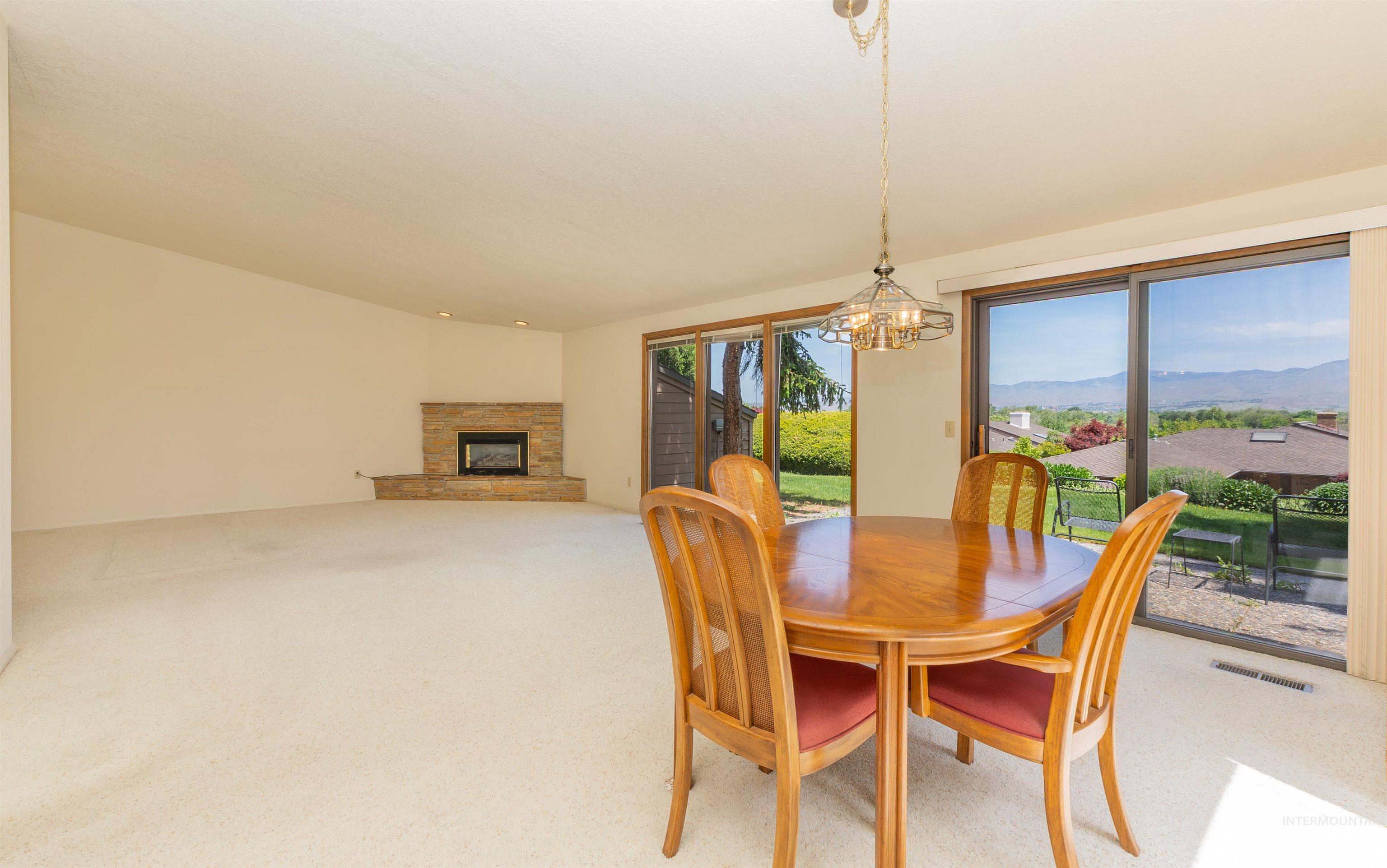 3364 W Catalina Ln, Boise, Idaho 83705, 2 Bedrooms, 2 Bathrooms, Residential For Sale, Price $525,000, 98986478