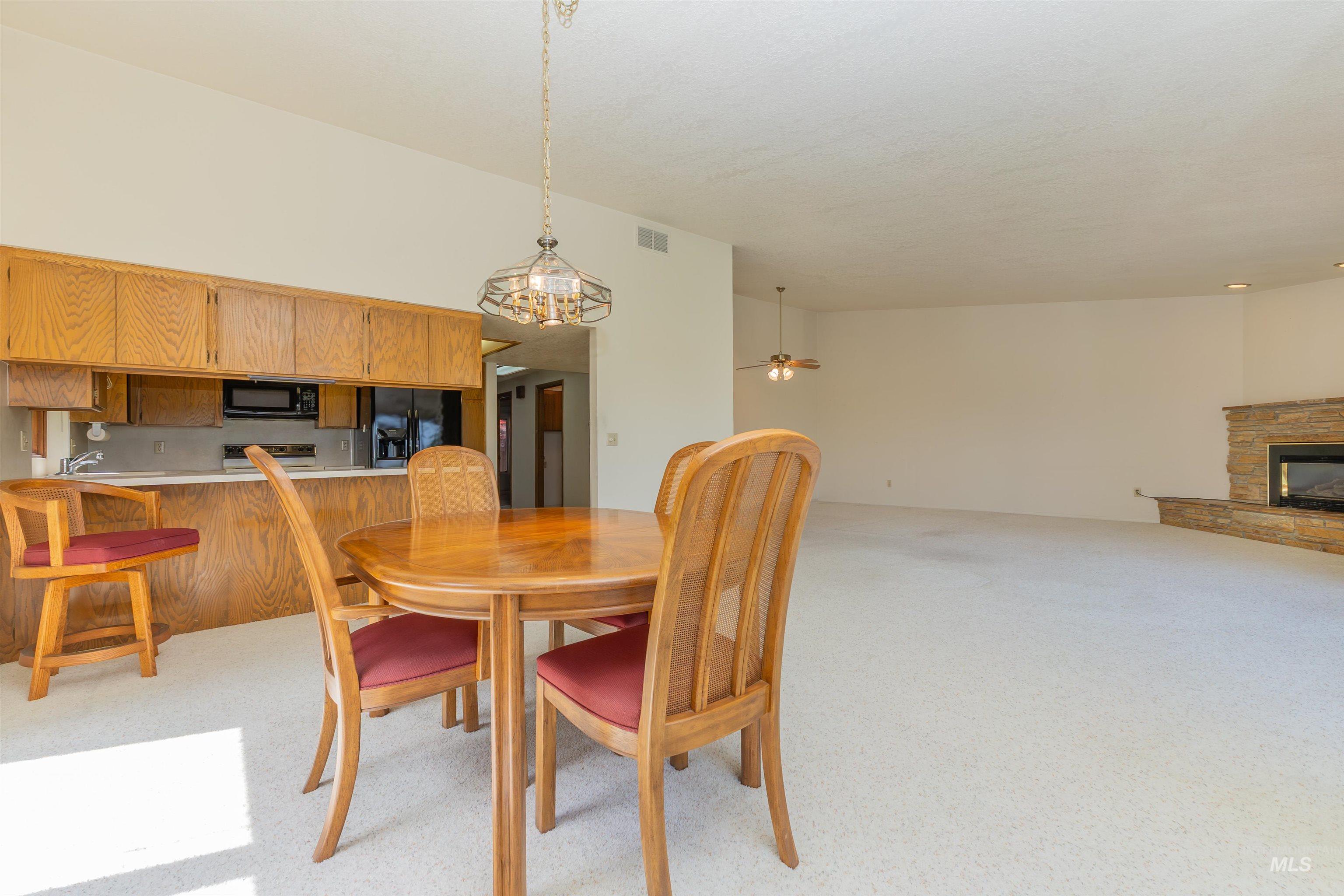 3364 W Catalina Ln, Boise, Idaho 83705, 2 Bedrooms, 2 Bathrooms, Residential For Sale, Price $525,000, 98986478