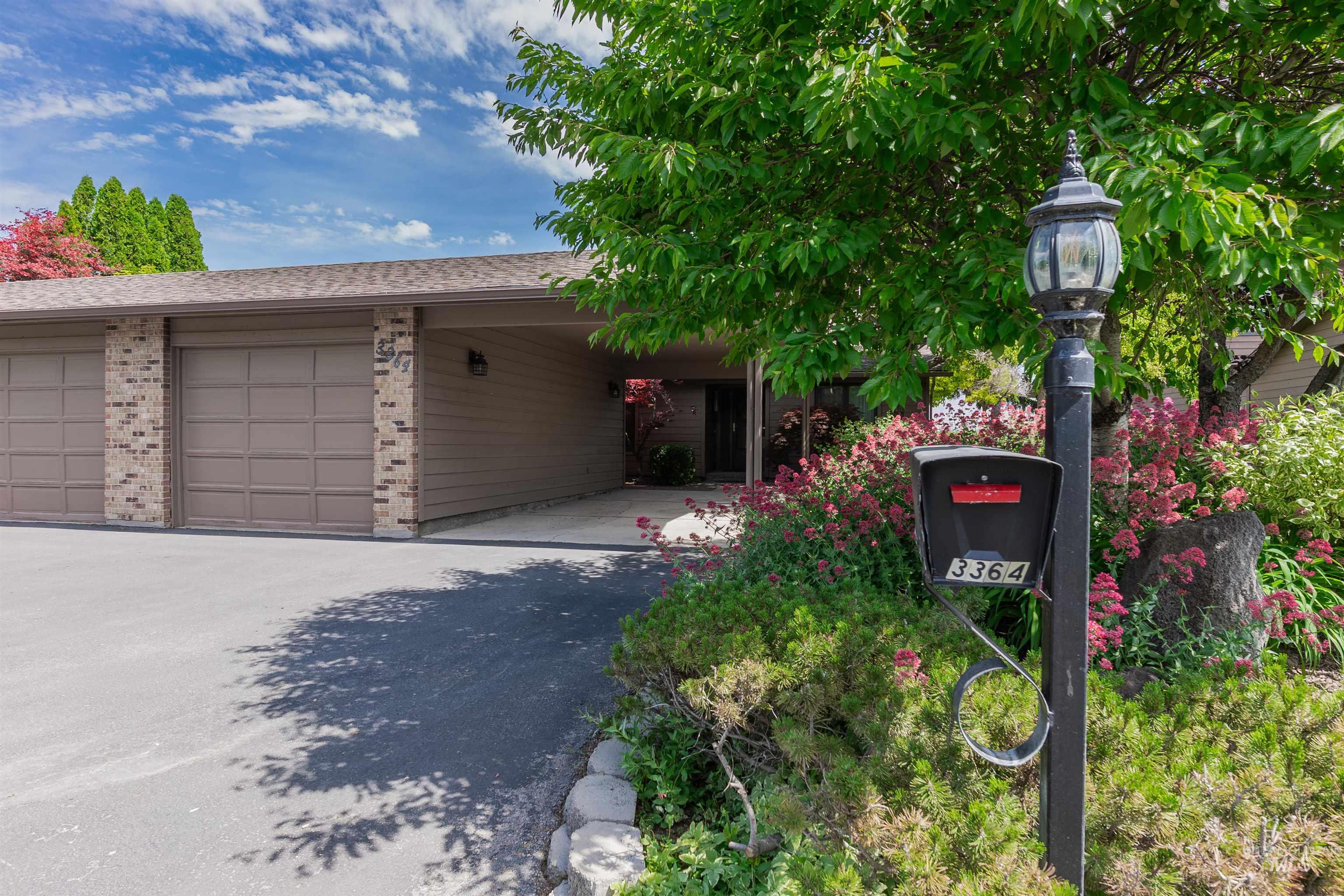 3364 W Catalina Ln, Boise, Idaho 83705, 2 Bedrooms, 2 Bathrooms, Residential For Sale, Price $525,000, 98986478