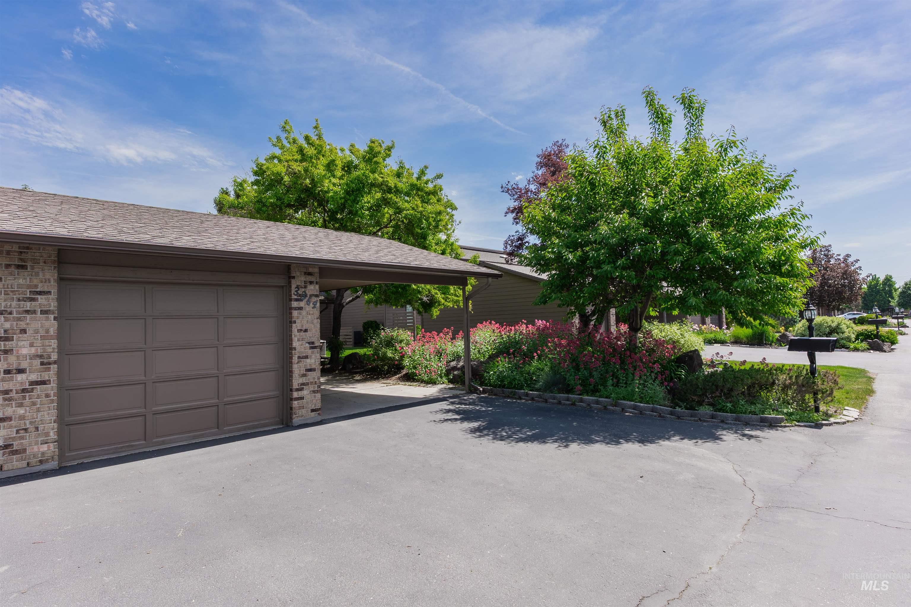 3364 W Catalina Ln, Boise, Idaho 83705, 2 Bedrooms, 2 Bathrooms, Residential For Sale, Price $525,000, 98986478