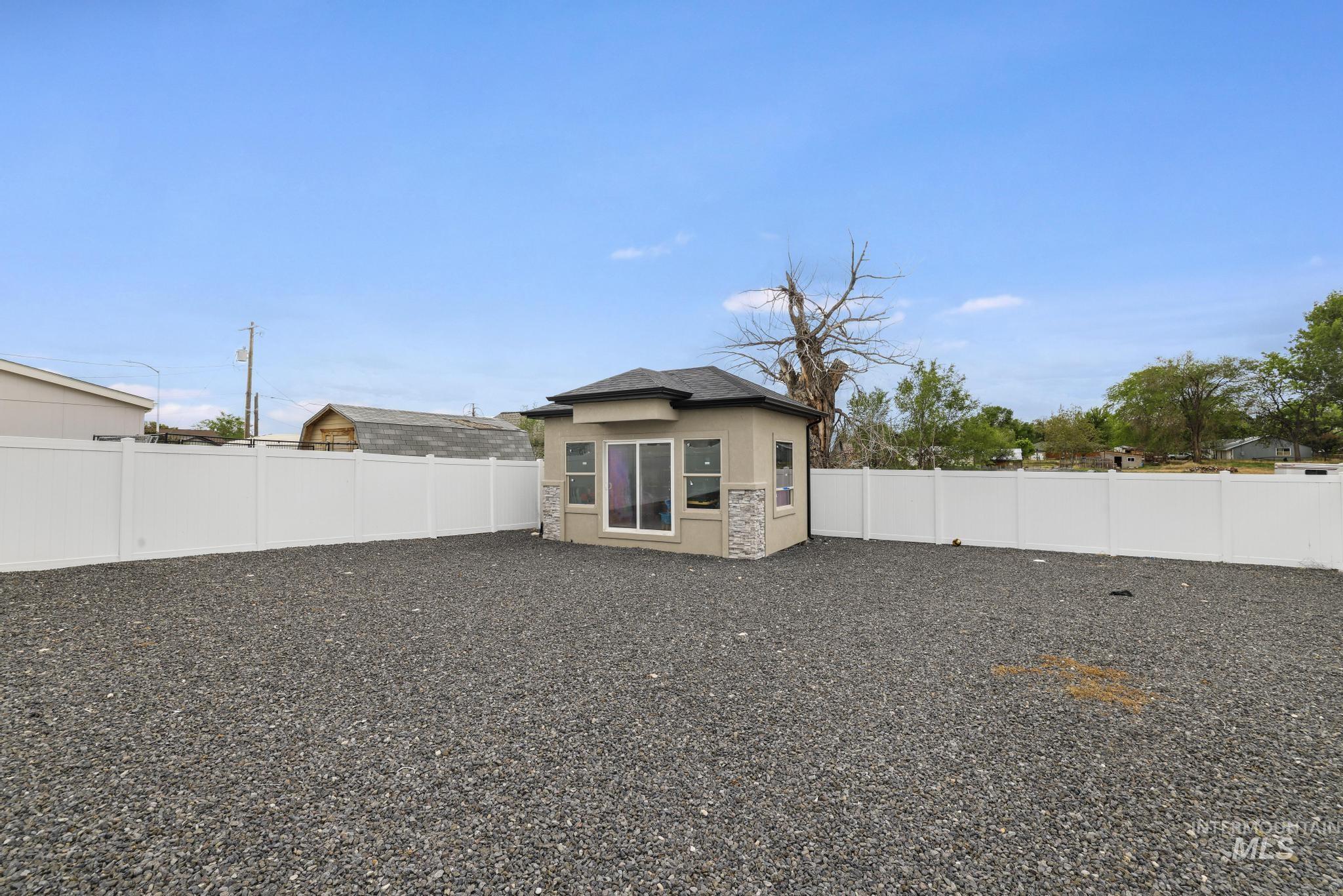 601 Barsness Rd, Buhl, Idaho 83316, 4 Bedrooms, 3 Bathrooms, Residential For Sale, Price $549,900, 98986480
