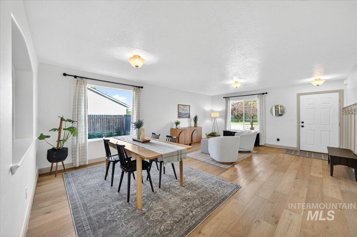 4687 W Blue Creek Ct, Meridian, Idaho 83642, 4 Bedrooms, 2.5 Bathrooms, Residential For Sale, Price $569,900,MLS 98986483