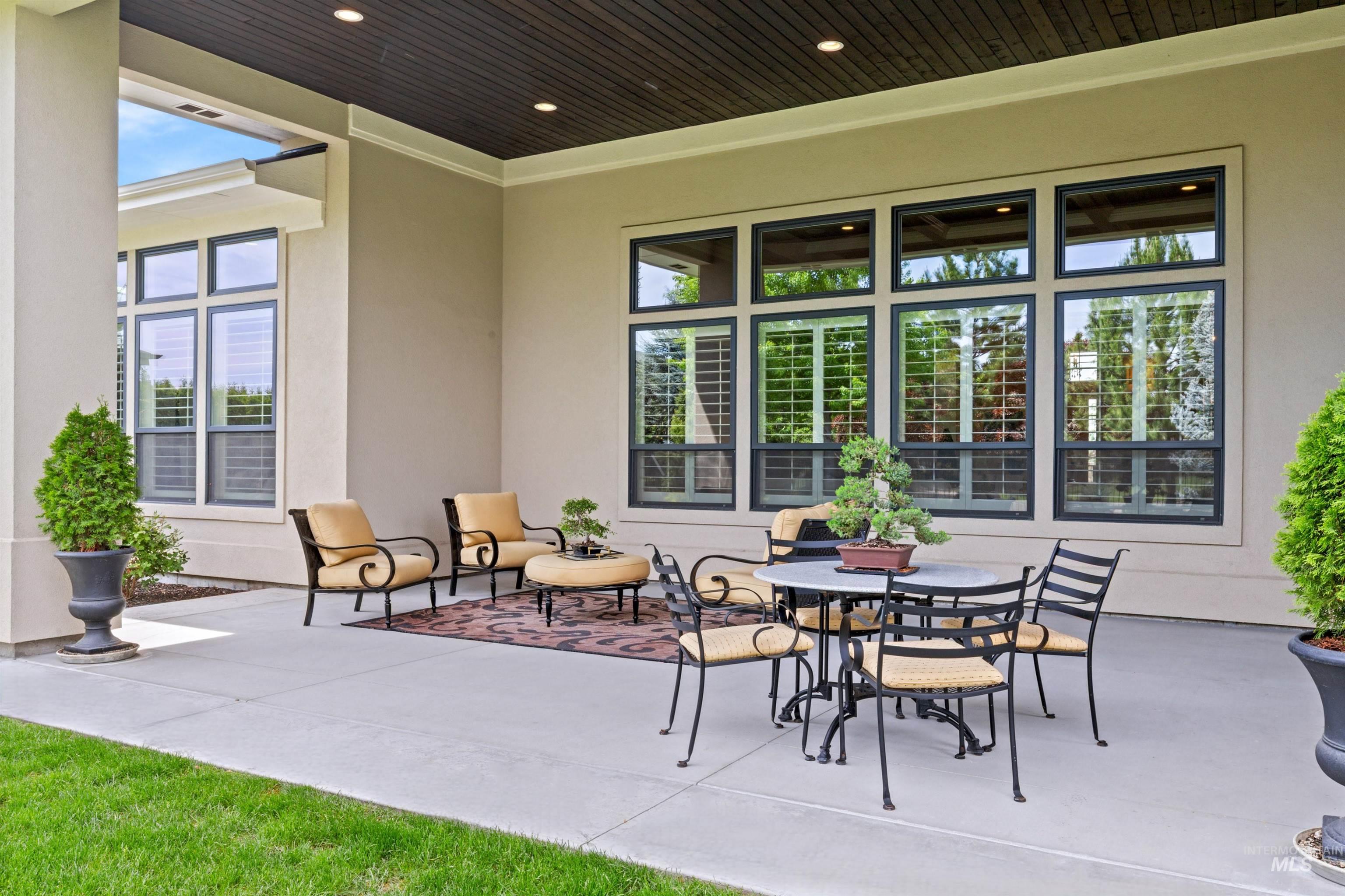 1382 W W Fence Post Lane, Eagle, Idaho 83616, 3 Bedrooms, 3.5 Bathrooms, Residential For Sale, Price $1,895,000, 98986484