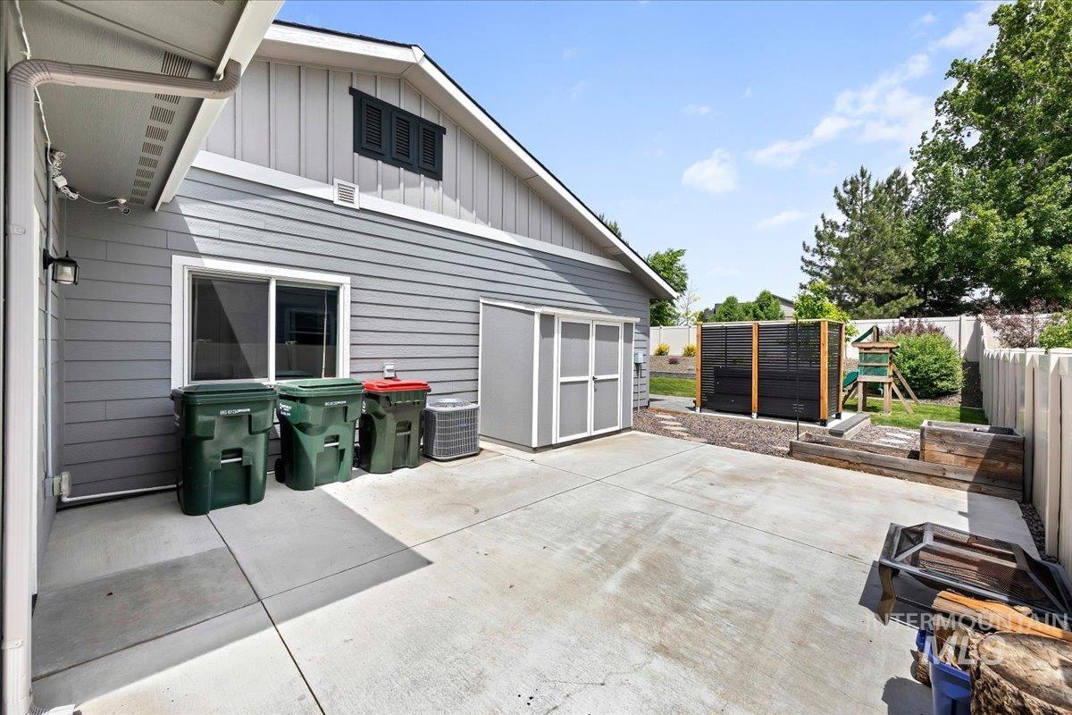 1428 W Elias Dr, Meridian, Idaho 83642, 3 Bedrooms, 2 Bathrooms, Residential For Sale, Price $550,000, 98986485