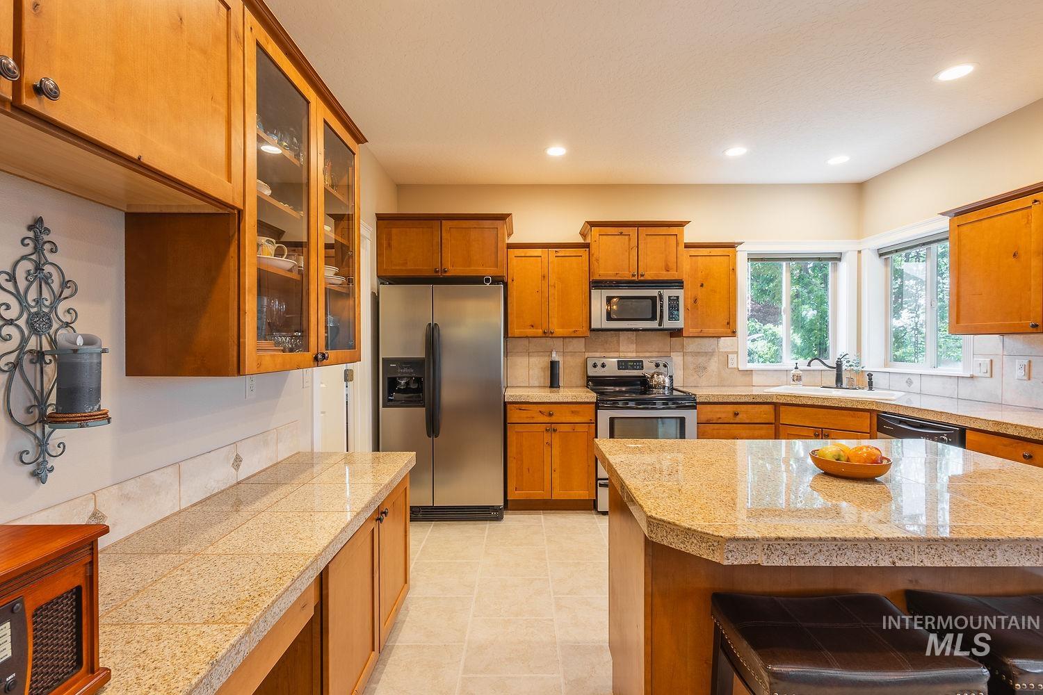 345 N Magnolia Pl., Middleton, Idaho 83644, 3 Bedrooms, 2.5 Bathrooms, Residential For Sale, Price $439,900,MLS 98986486