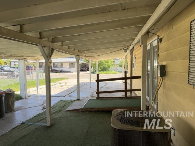 19 S Rose Cir, Meridian, Idaho 83642, 2 Bedrooms, 2 Bathrooms, Residential For Sale, Price $230,000,MLS 98986492