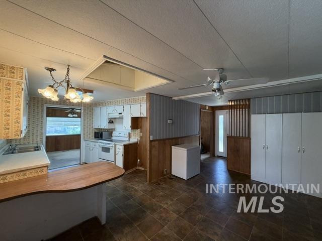 19 S Rose Cir, Meridian, Idaho 83642, 2 Bedrooms, 2 Bathrooms, Residential For Sale, Price $230,000,MLS 98986492