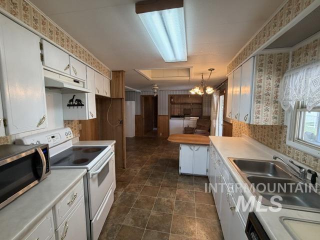 19 S Rose Cir, Meridian, Idaho 83642, 2 Bedrooms, 2 Bathrooms, Residential For Sale, Price $230,000,MLS 98986492