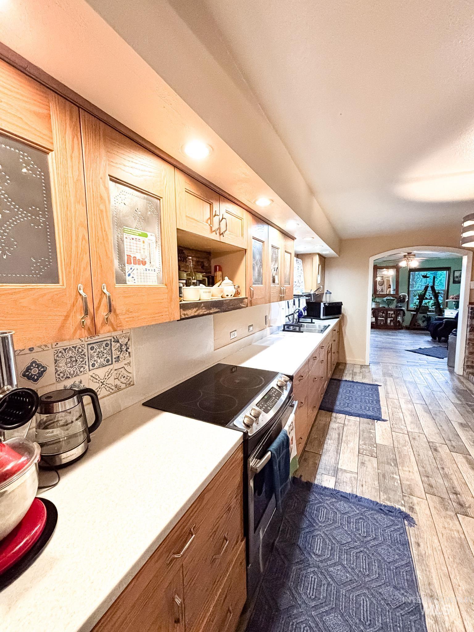 1995 Glenwood Road, Kamiah, Idaho 83536, 3 Bedrooms, 3 Bathrooms, Residential For Sale, Price $515,000, 98986493